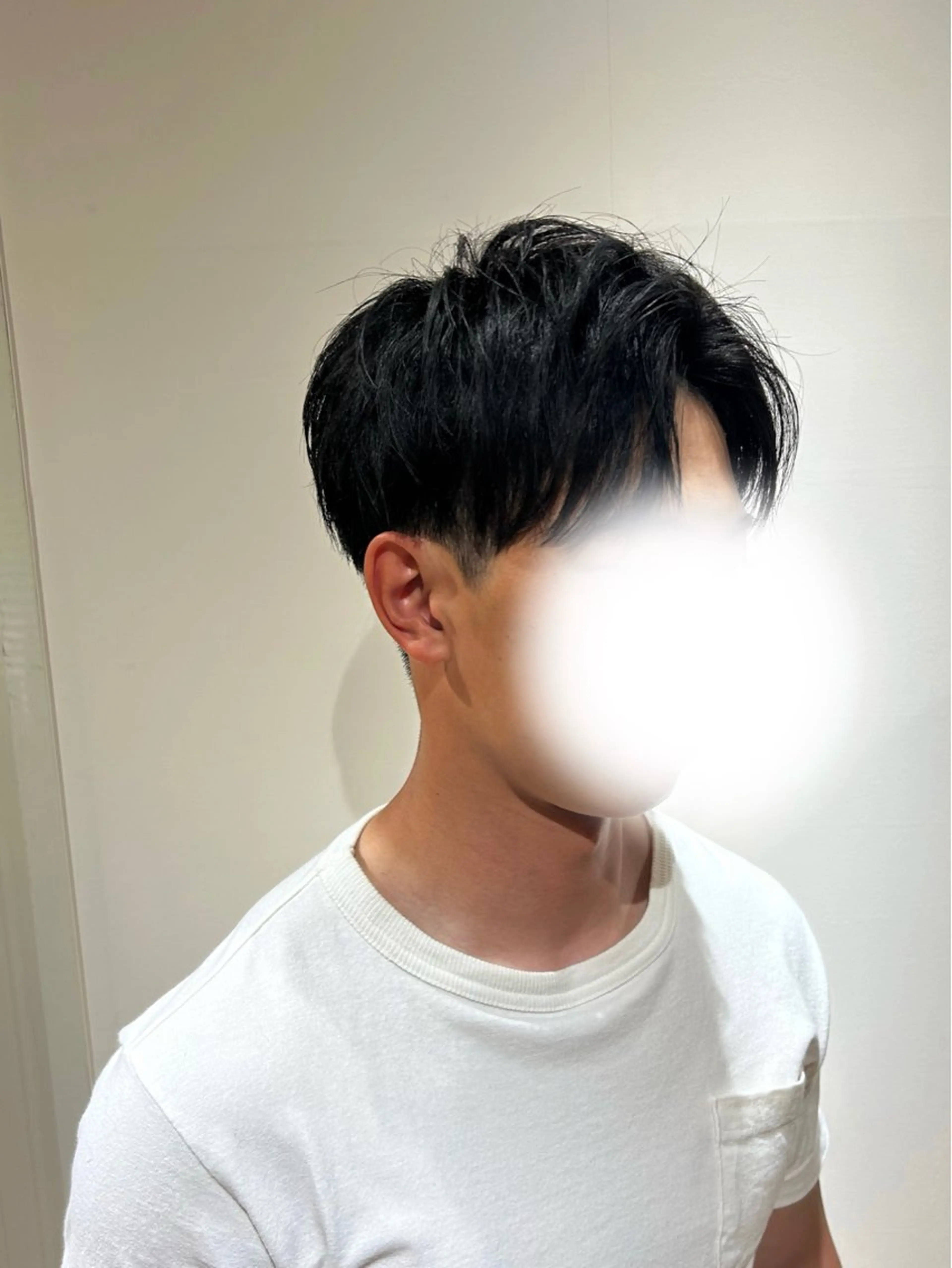 メンズ センターパート メンズ韓国風 マッシュ 刈り上げ ·.⟡ 福田 彩乃 透明感カラー🪄🩵のヘアスタイル