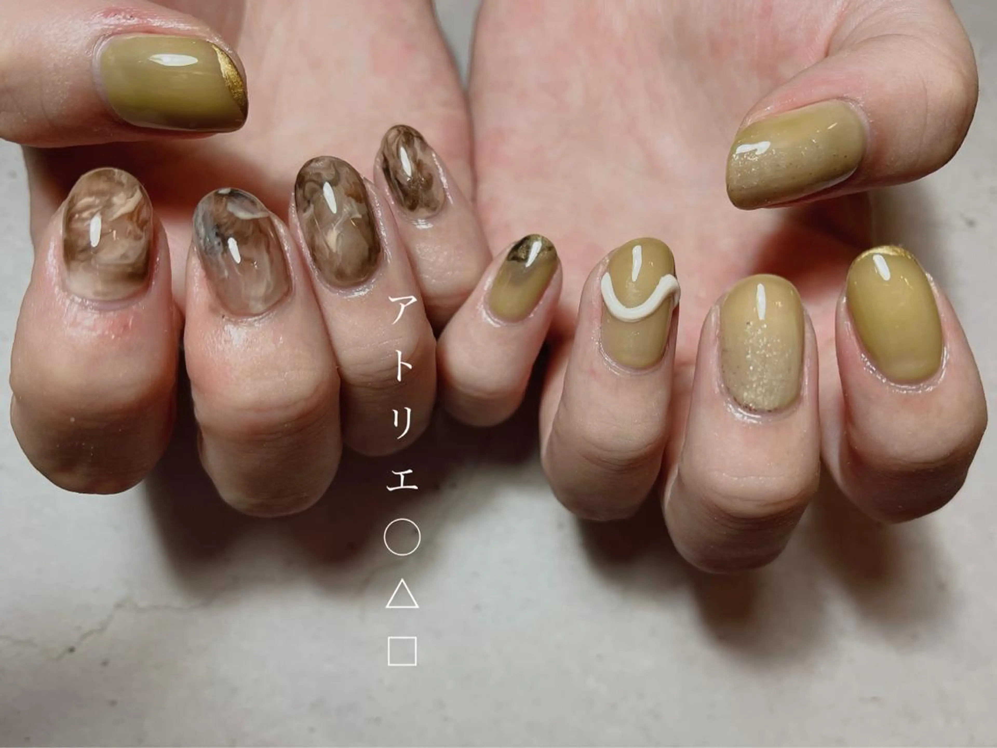 ネイル オフィスネイル ピスタチオネイル ハンドネイル アトリエ ○△□のネイルデザイン