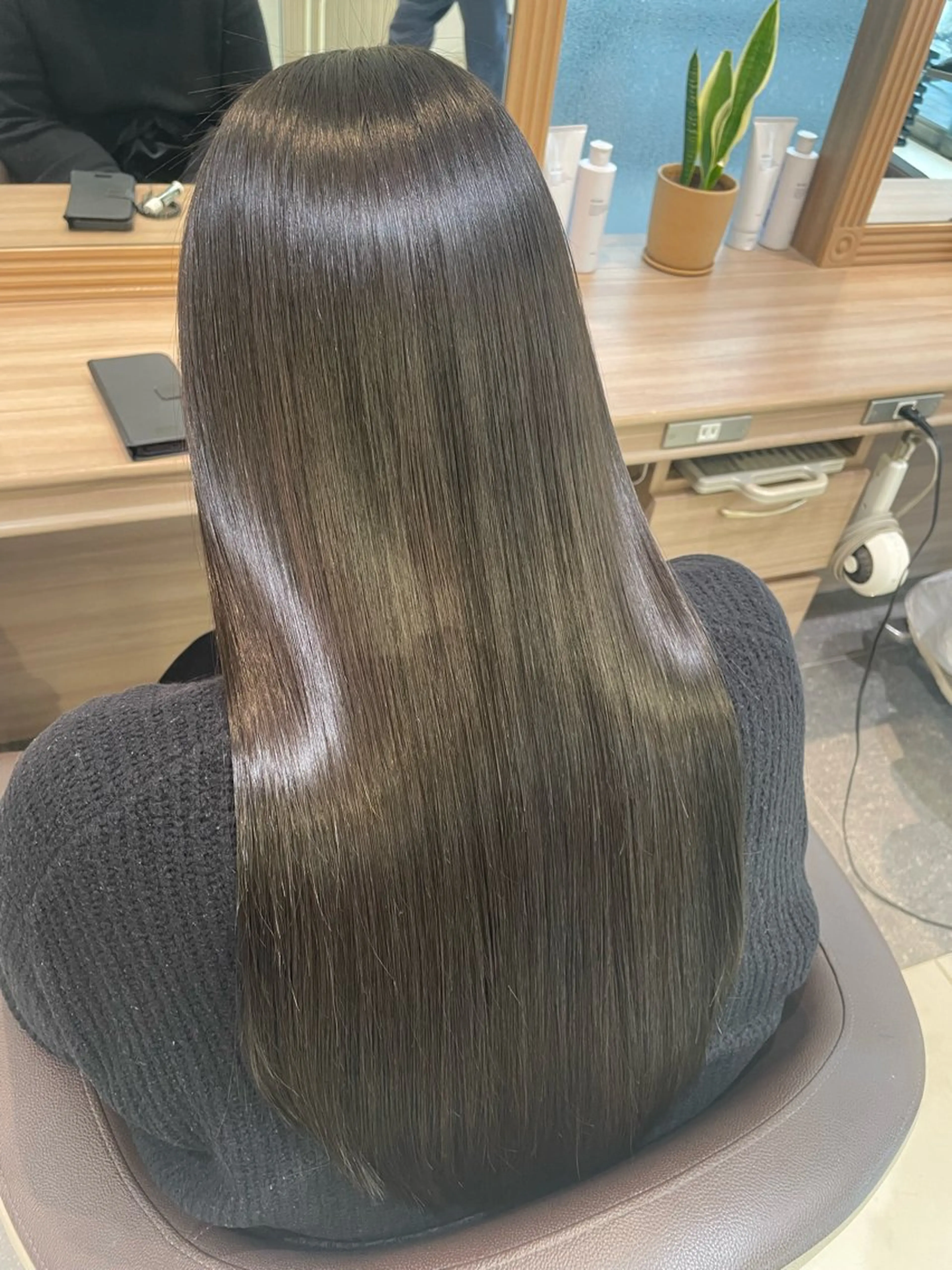 髪質改善トリートメント🫶🏻︎🩵🫧熱で定着させるトリートメントで髪の内部外部をトータルケア✨の写真