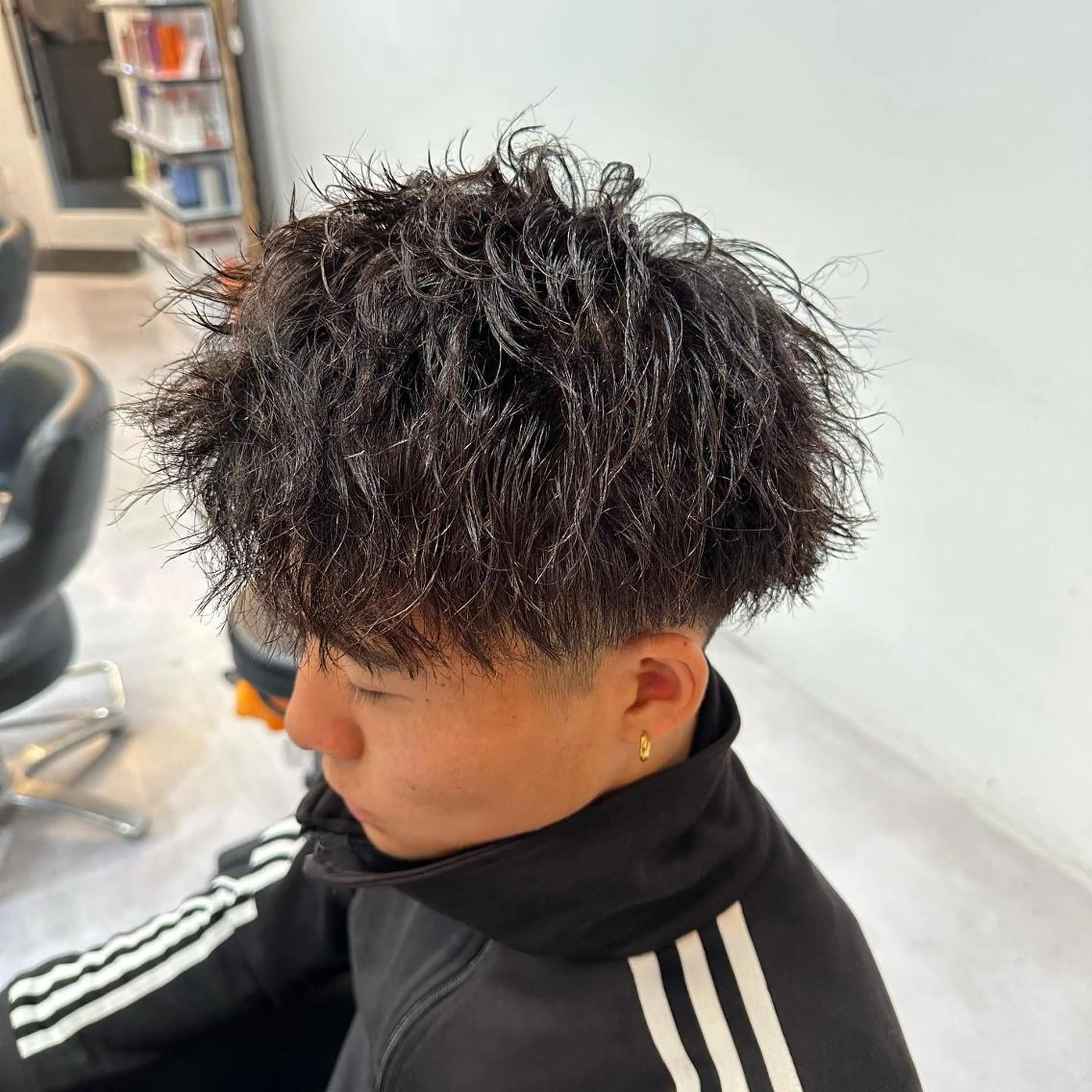 ショート 髪質改善× 白髪ぼかし溝江のヘアスタイル