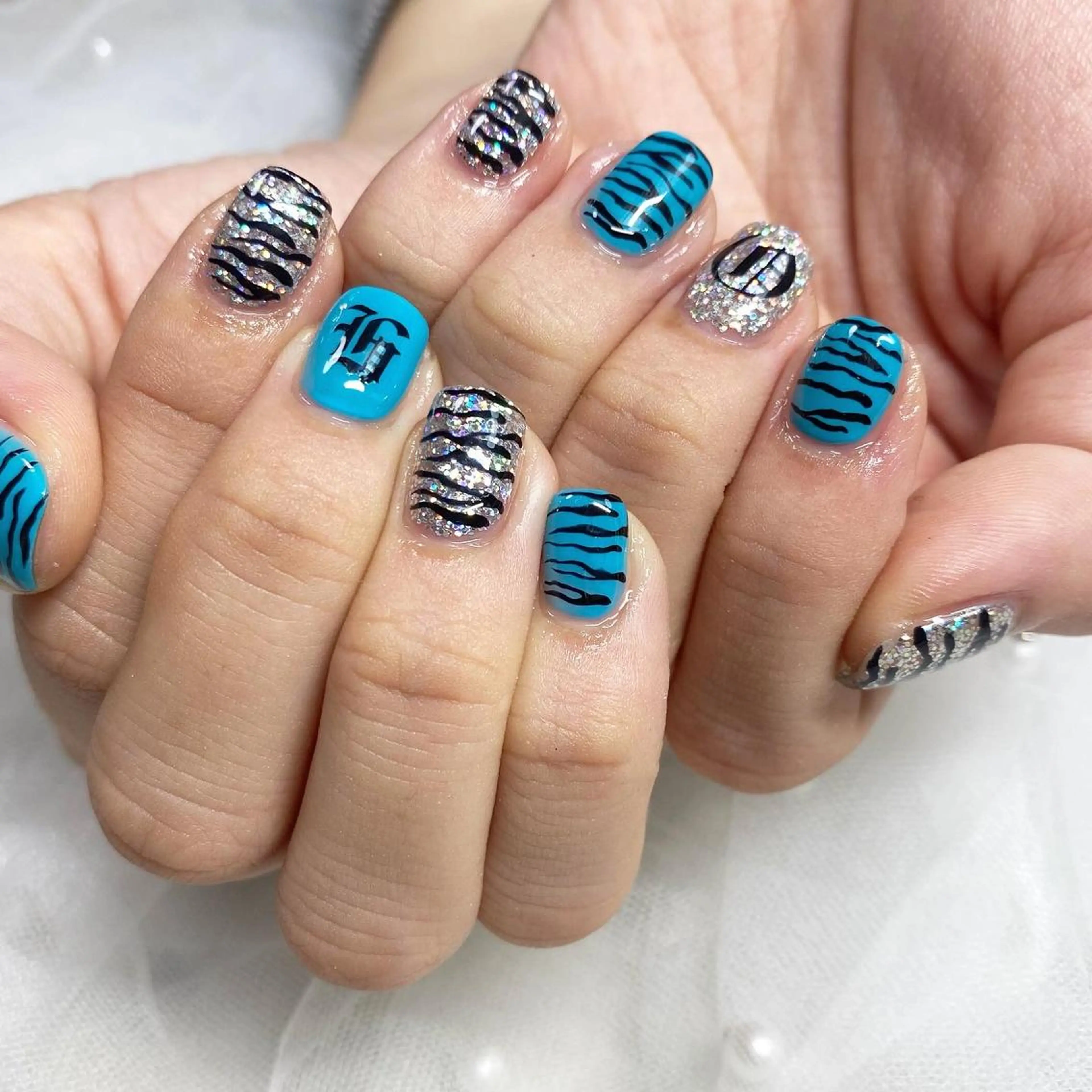 ネイル I pinknail 韓国風·持ち込み専門のネイルデザイン