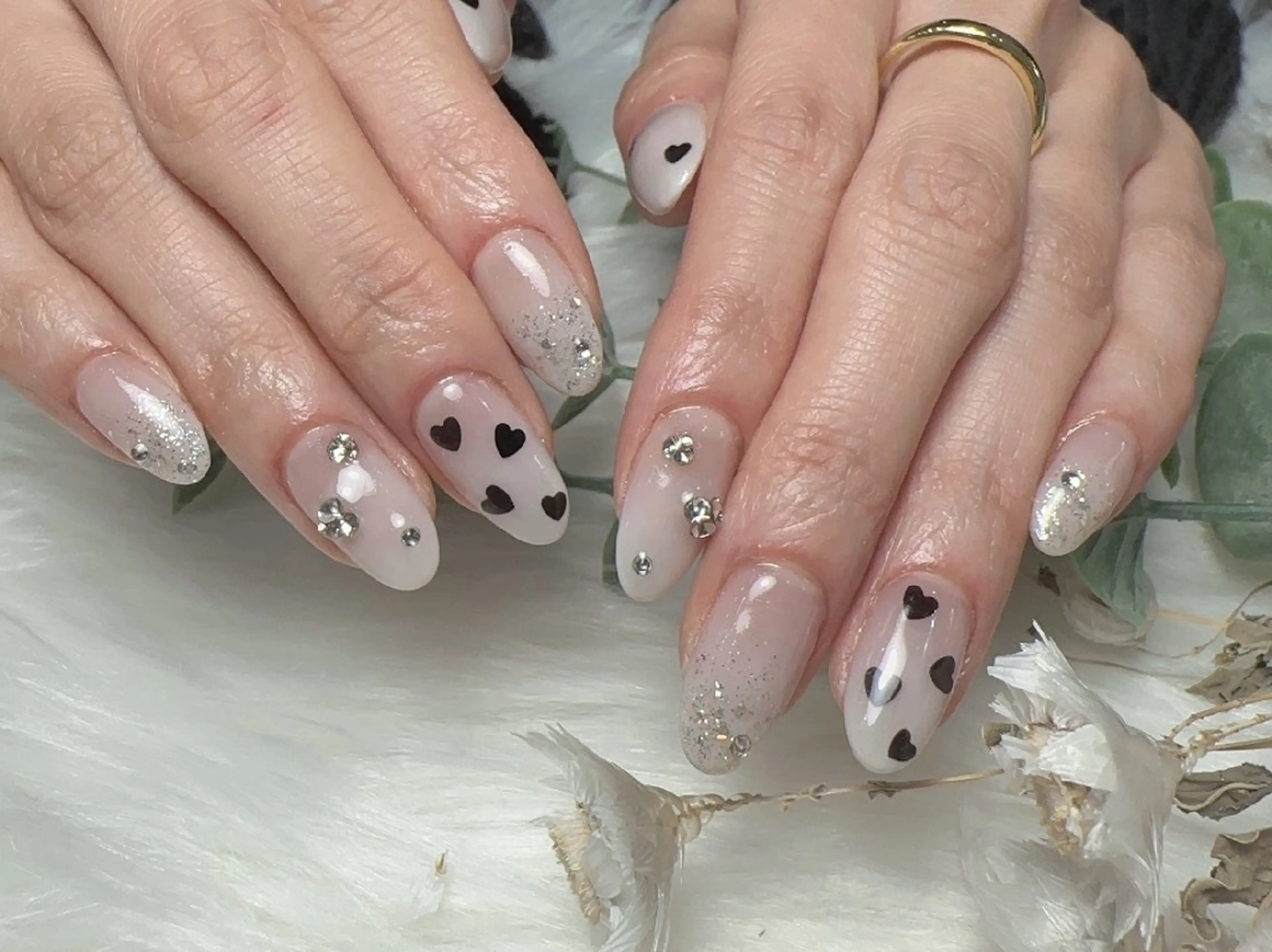 ネイル アートネイル フラワーネイル フットネイル フレンチネイル ガーリー ハンドネイル UM Nail Salonのネイルデザイン