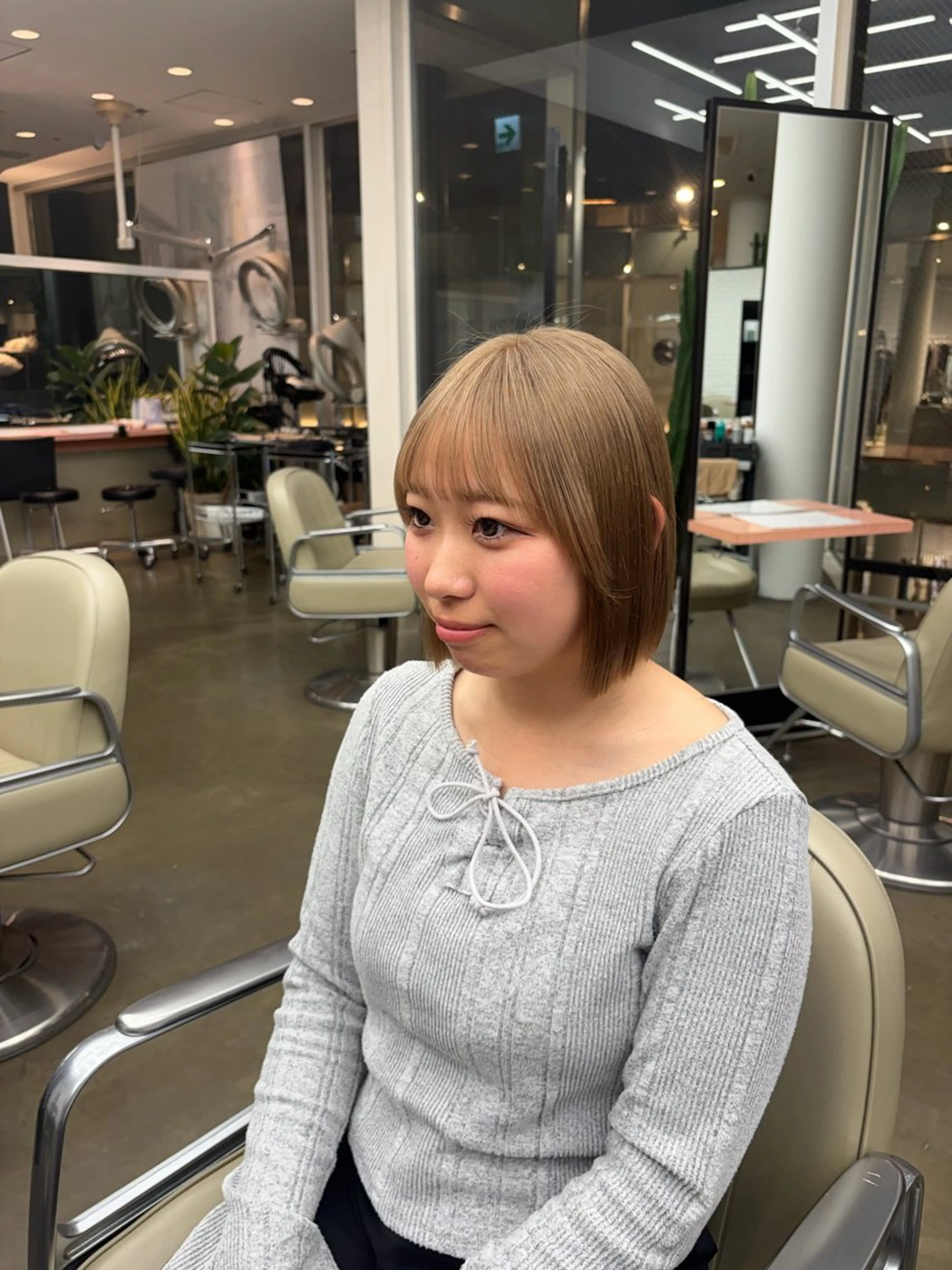 ショート ヘアアレンジ 切りっぱなしボブ ボブ 顔周りカット DIFINOaoyama所属・🎧ayaka/ボブ /透明感カラー🩵のヘアスタイル