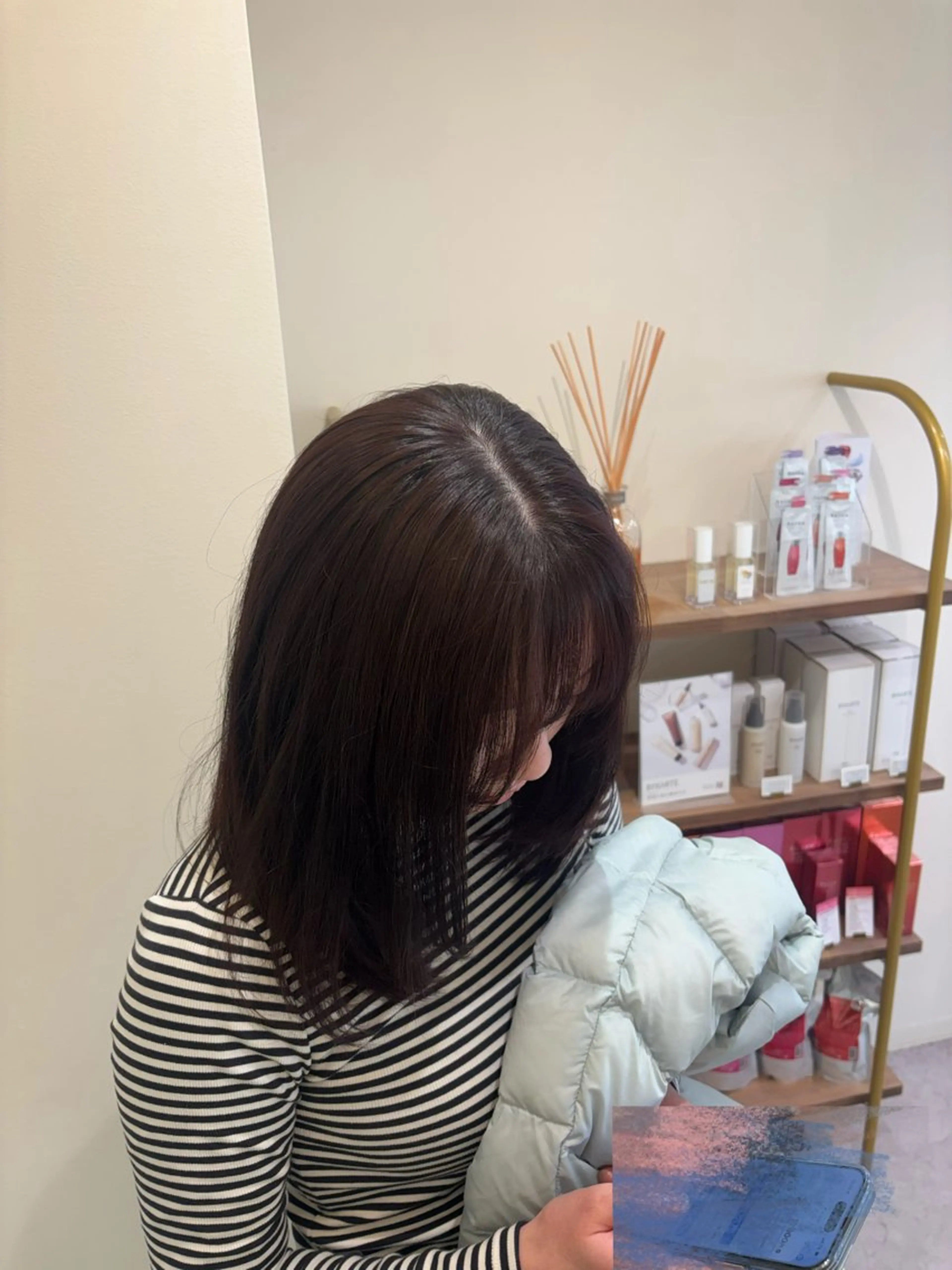 ミディアム カラー ラベンダーカラー ピンクカラー レイヤーカット レイヤー／ボブ／暗髪 透明感カラーChieのヘアスタイル