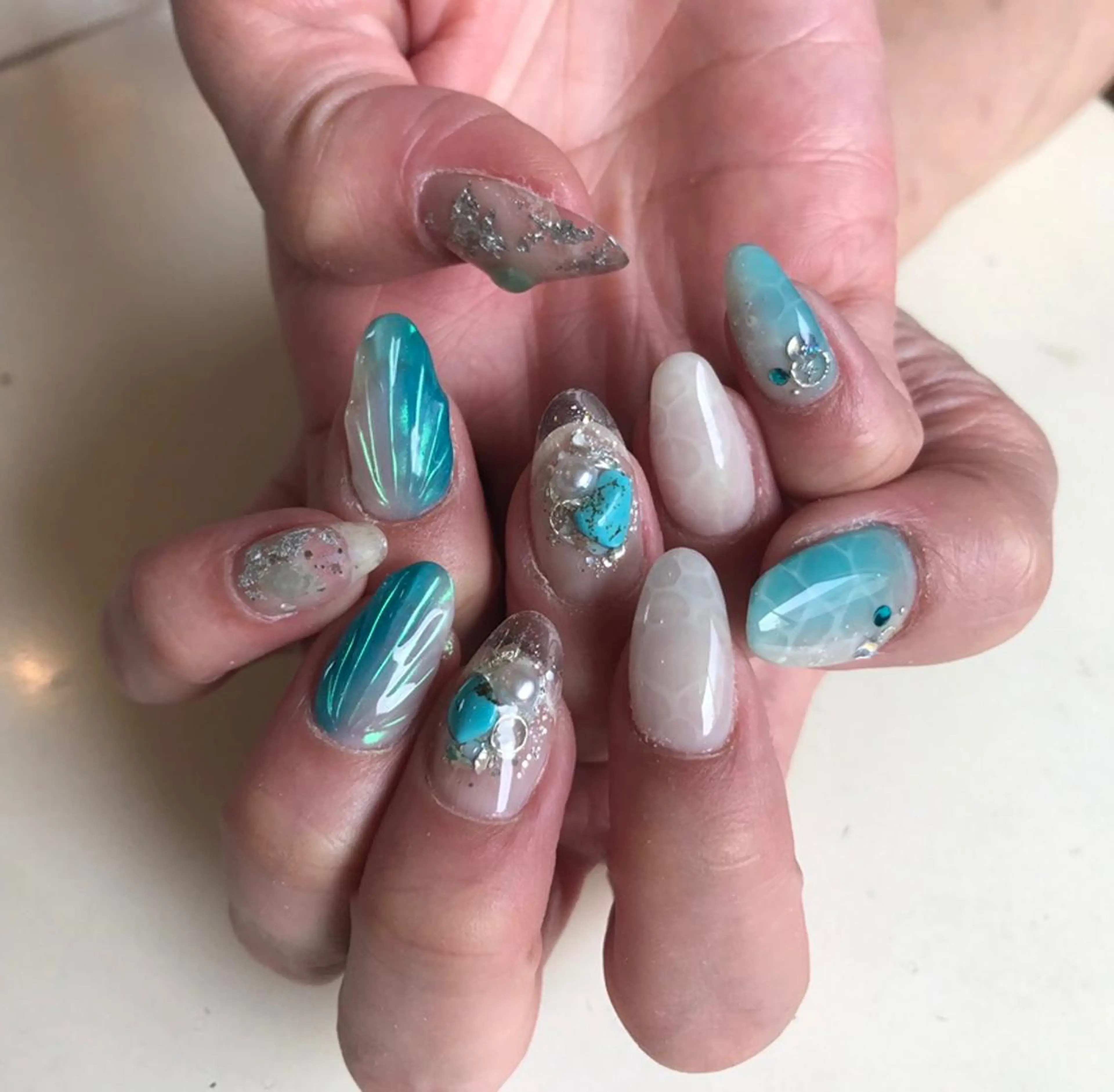 ネイル ハンドネイル atelier Reylaのネイルデザイン