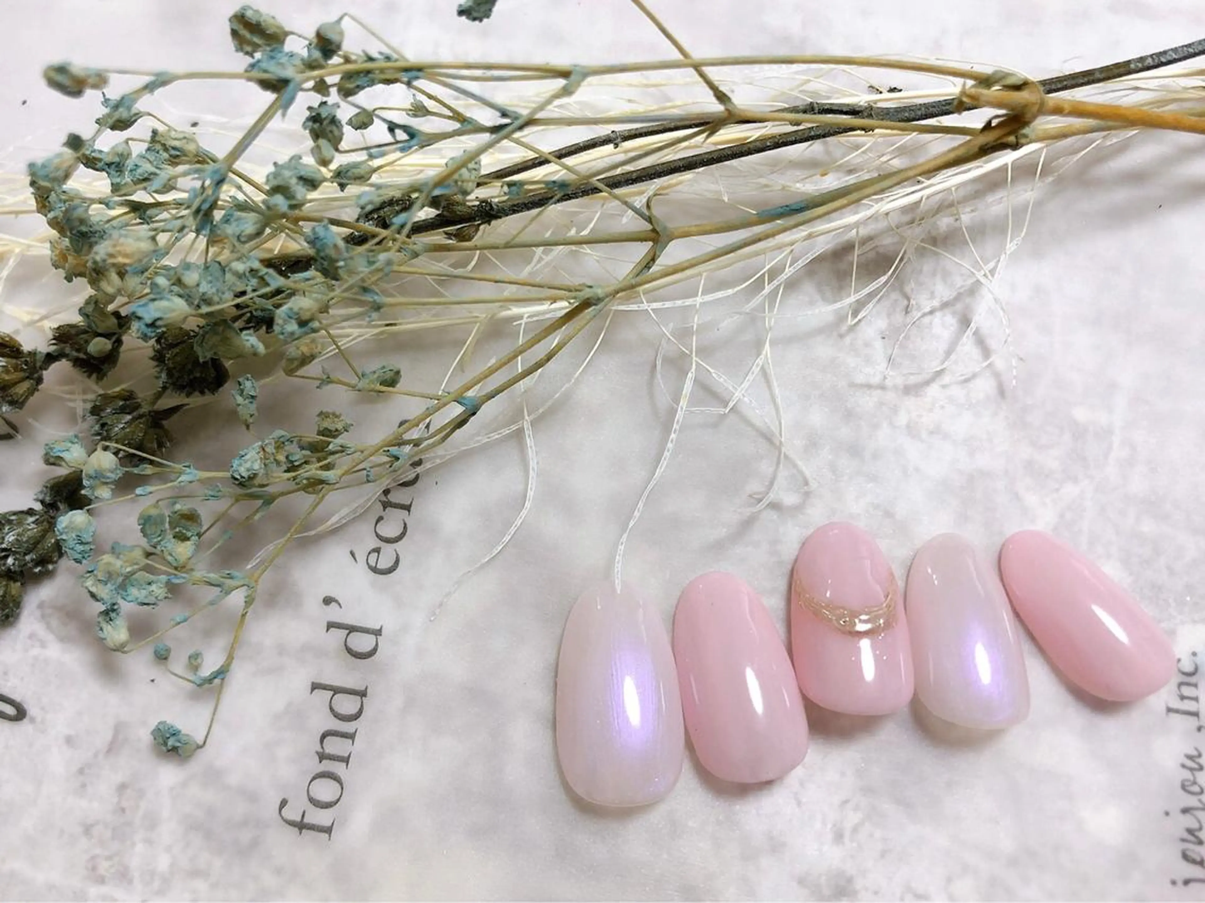 ネイル mogunail &blowのネイルデザイン