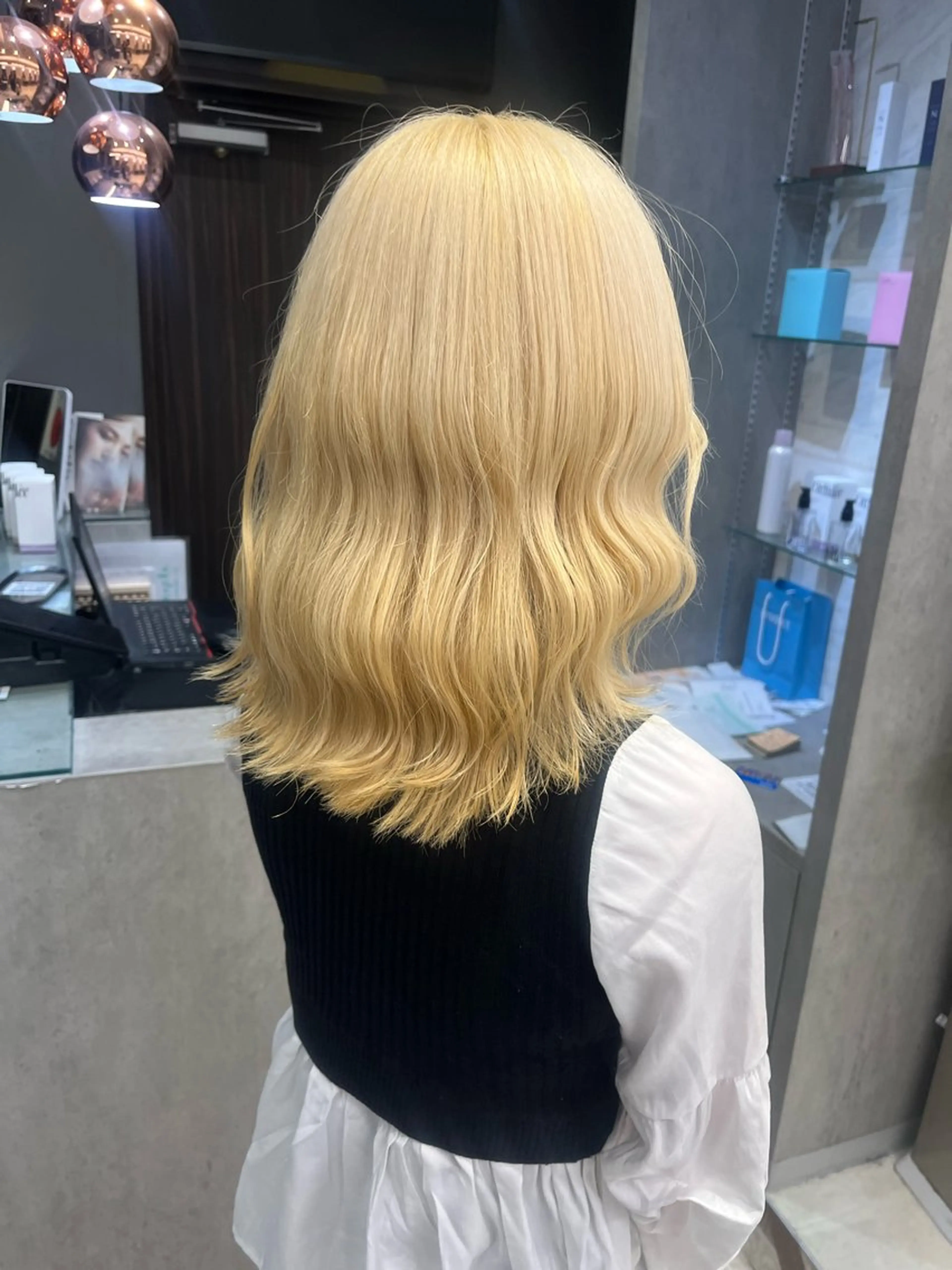 カラー ユイ☆レイヤーカット ヘアセット/ブリーチのヘアスタイル