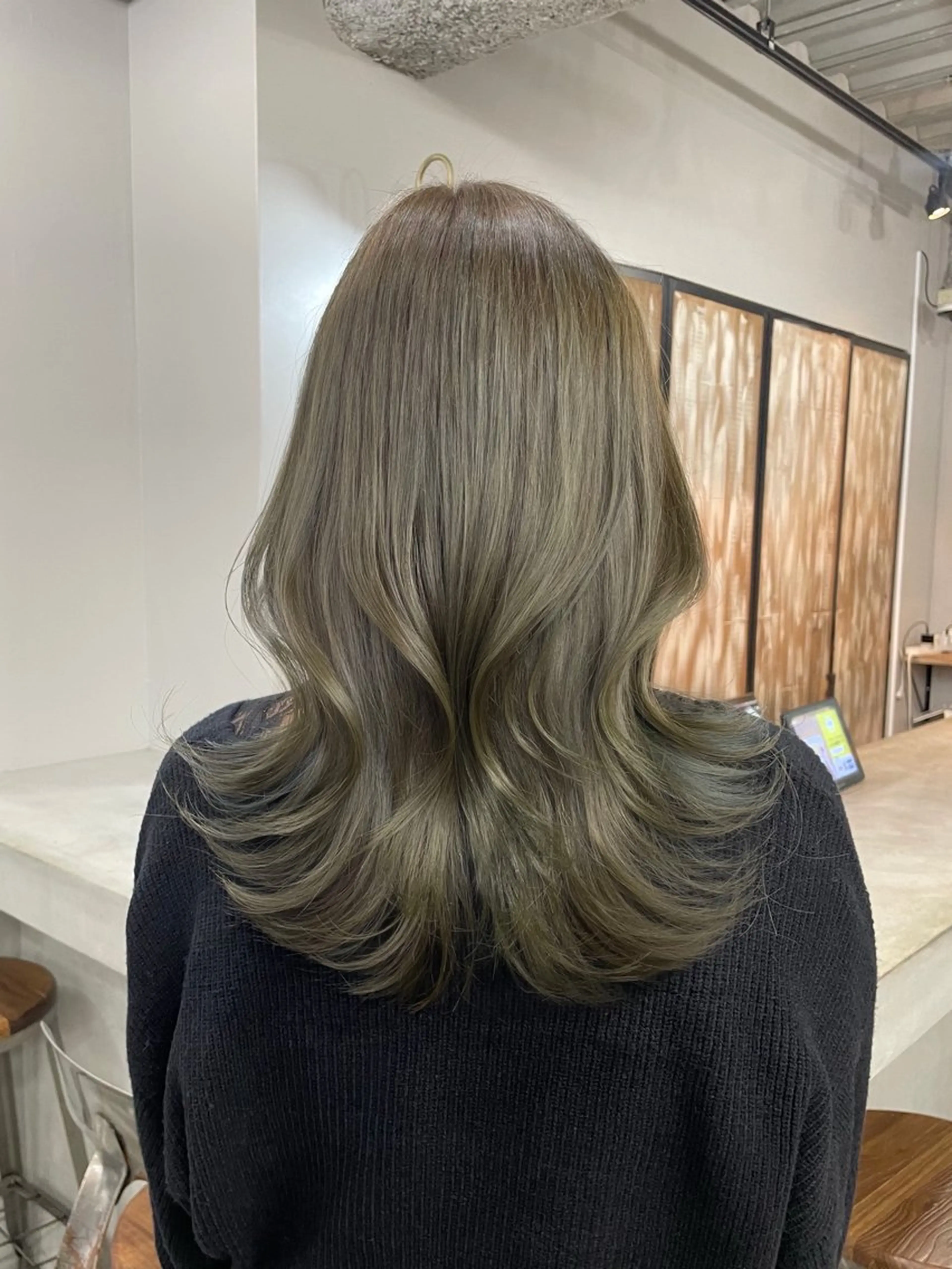 ロング カラー ヘアカラー 新宿/韓国ヘア/ 髪質改善ストレートのヘアスタイル