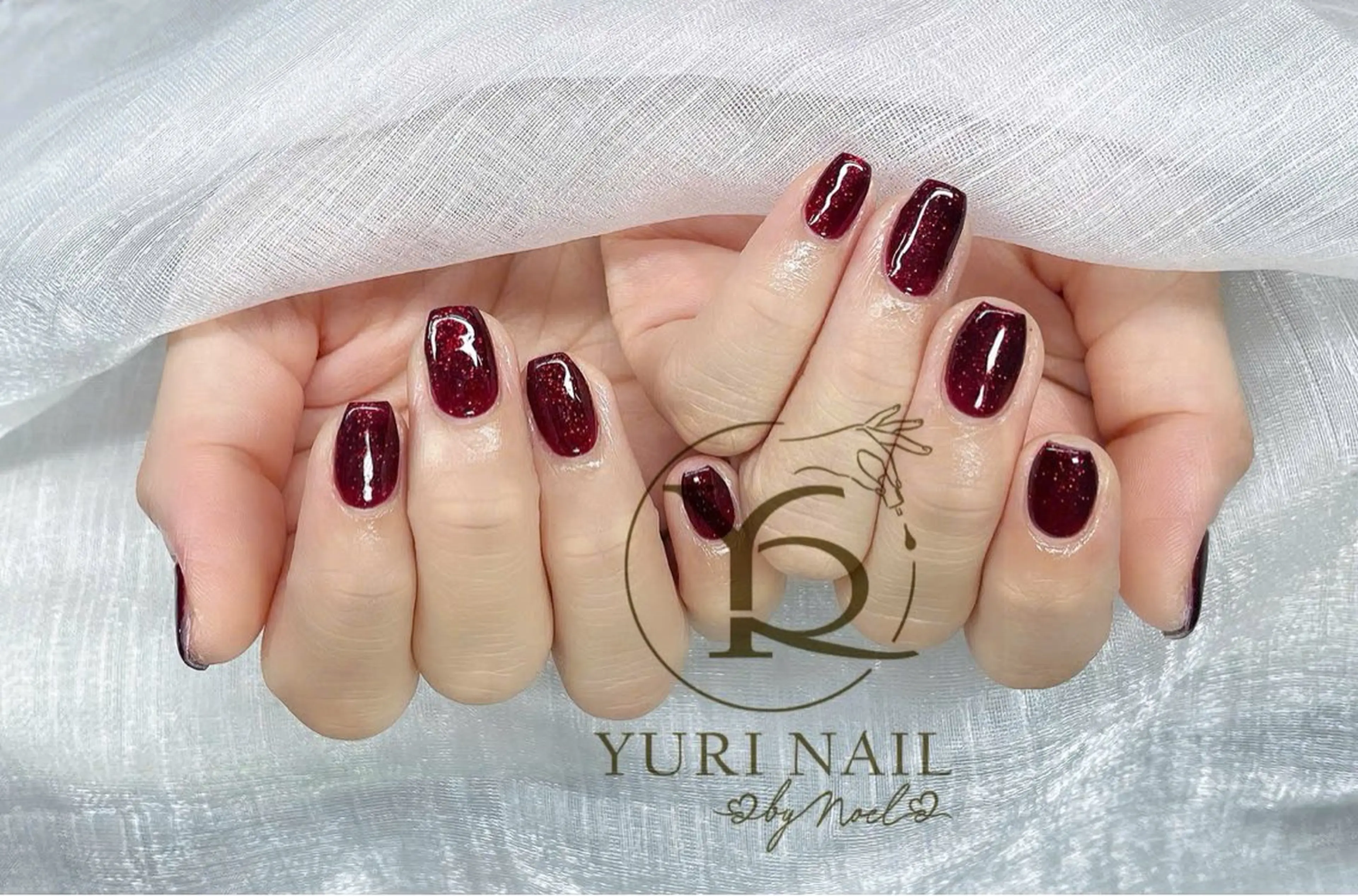 ネイル オーロラネイル ブルー チークネイル フットネイル フレンチネイル ハンドネイル フットネイル ハンドケア YURI Nail NARITAのネイルデザイン