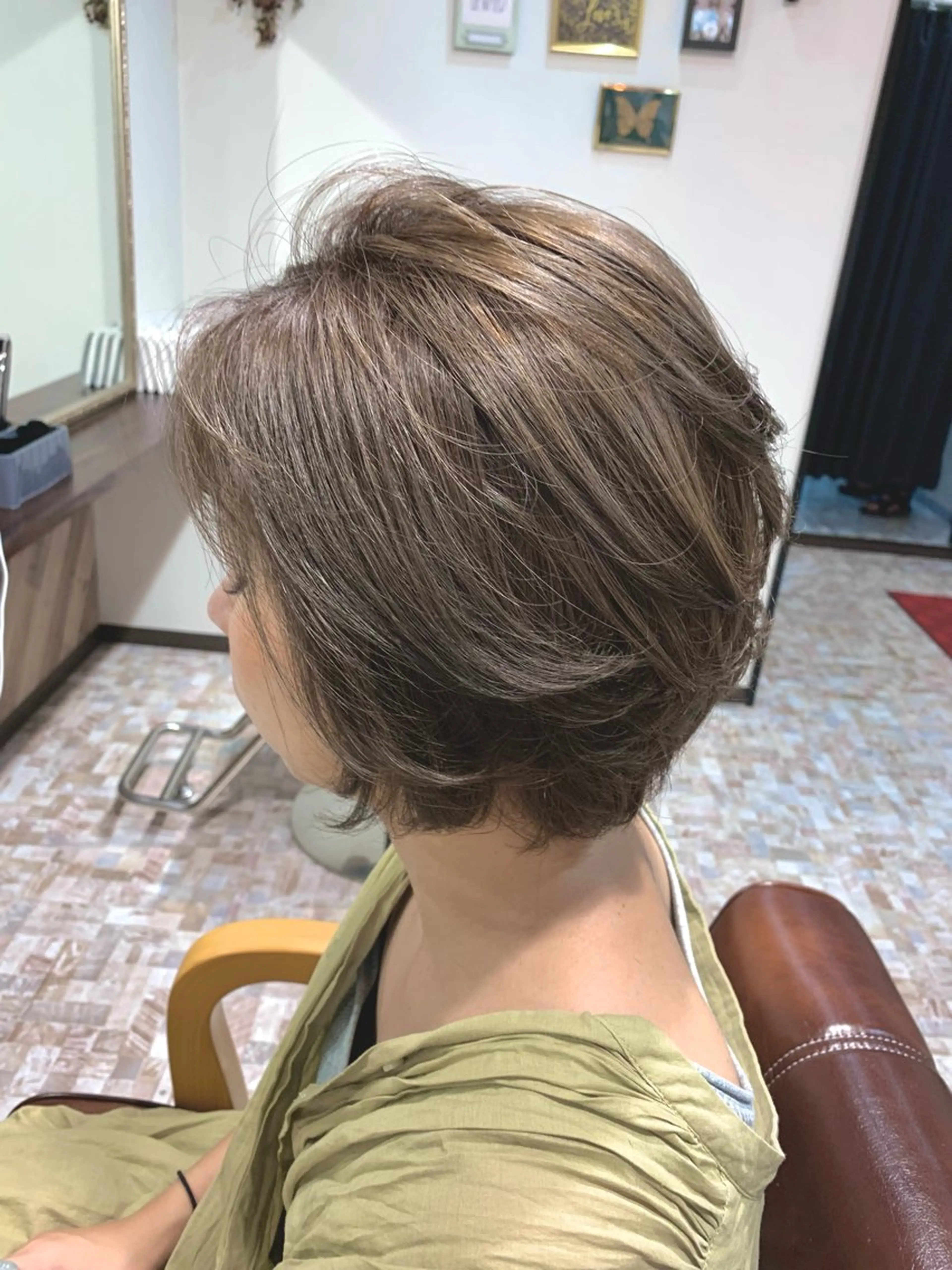ショート カラー 神野 洸都のヘアスタイル