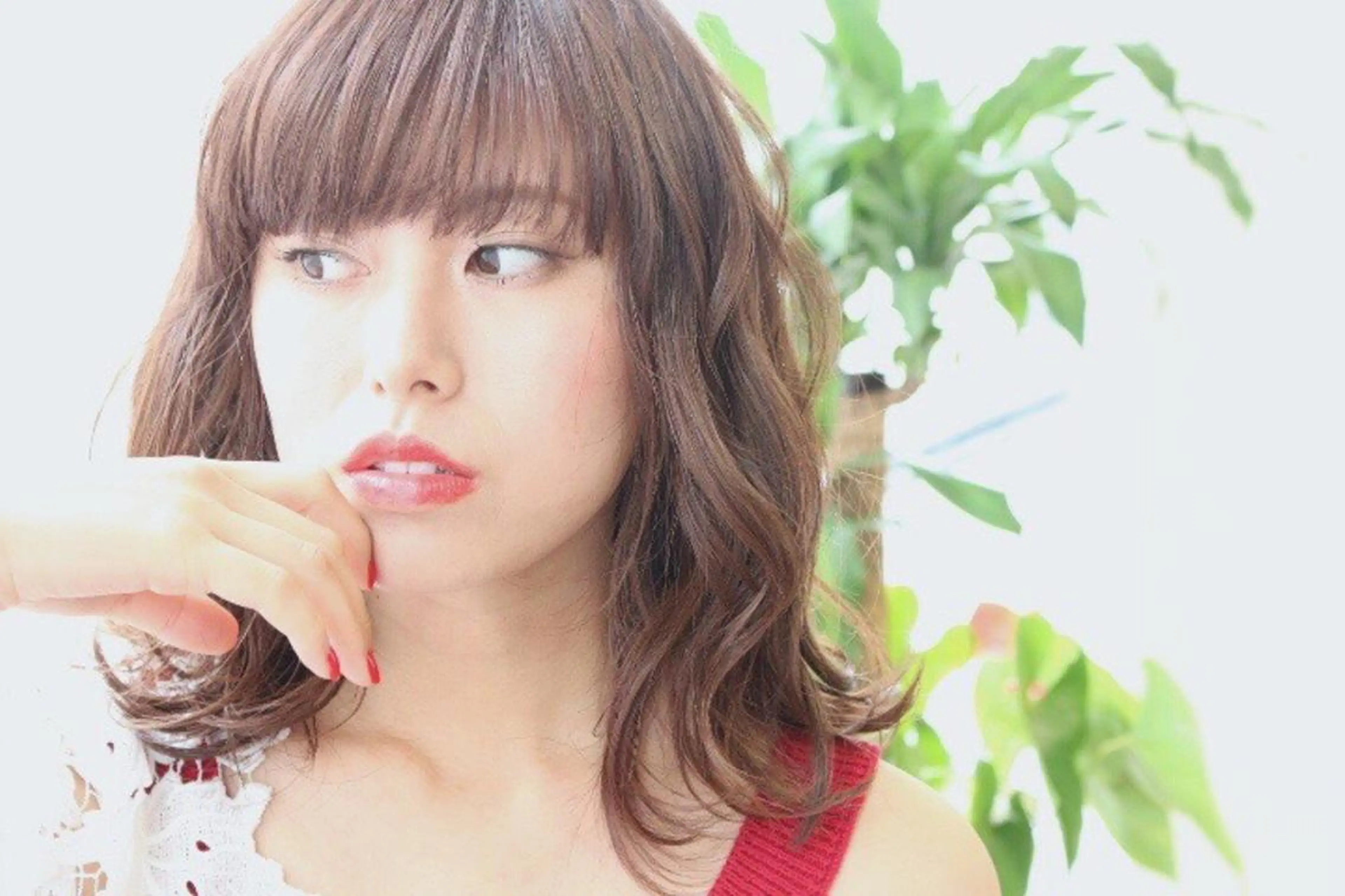 ミディアム カラー パーマ ヘアアレンジ 推し活専用 【派手髪】飯野ゆかりのヘアスタイル