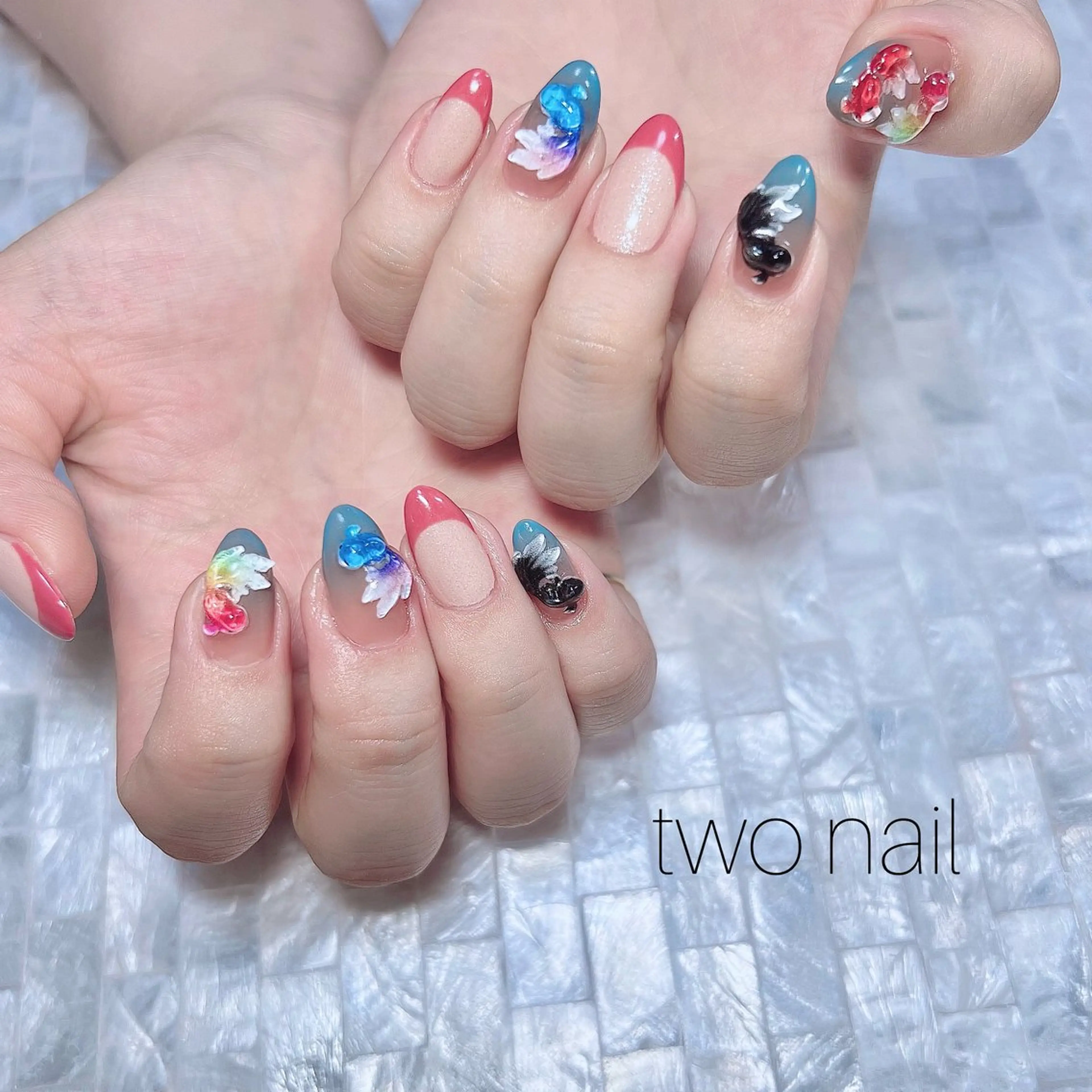 ネイル アートネイル ブラウン ネイルチップ ホワイト ハンドネイル two nailのネイルデザイン