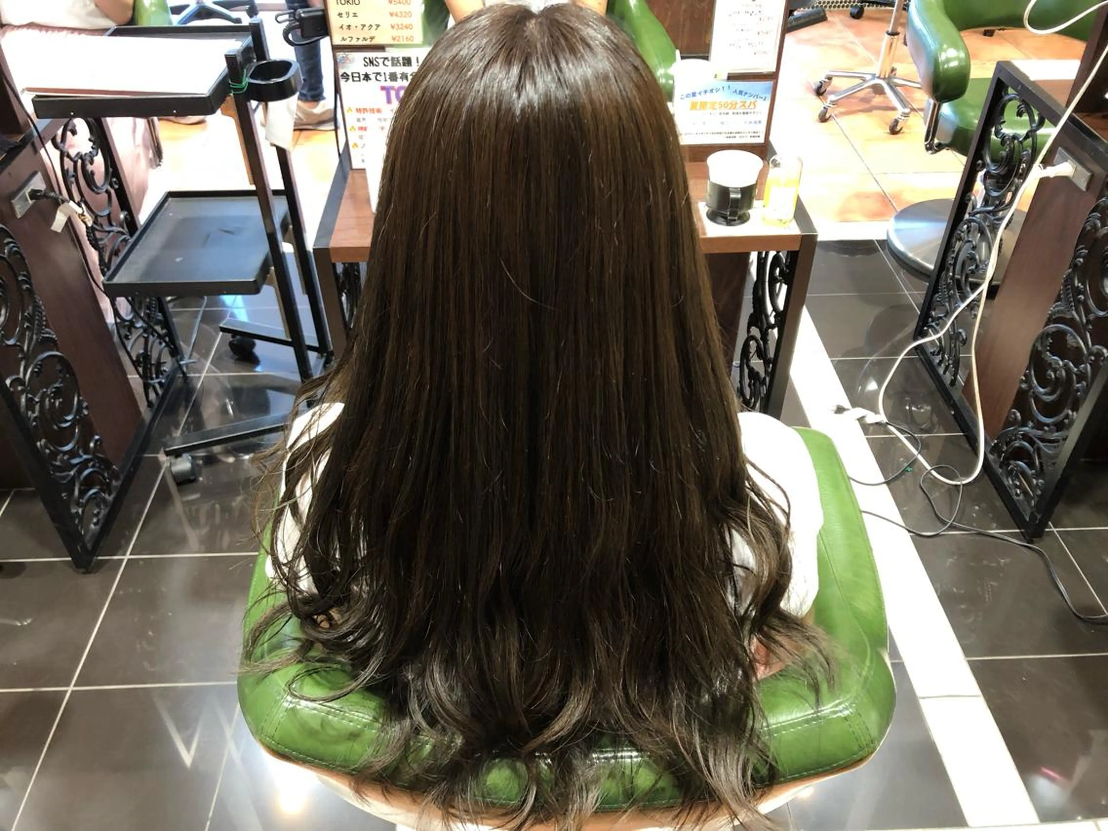 ロング 加瀬 真弓のヘアスタイル