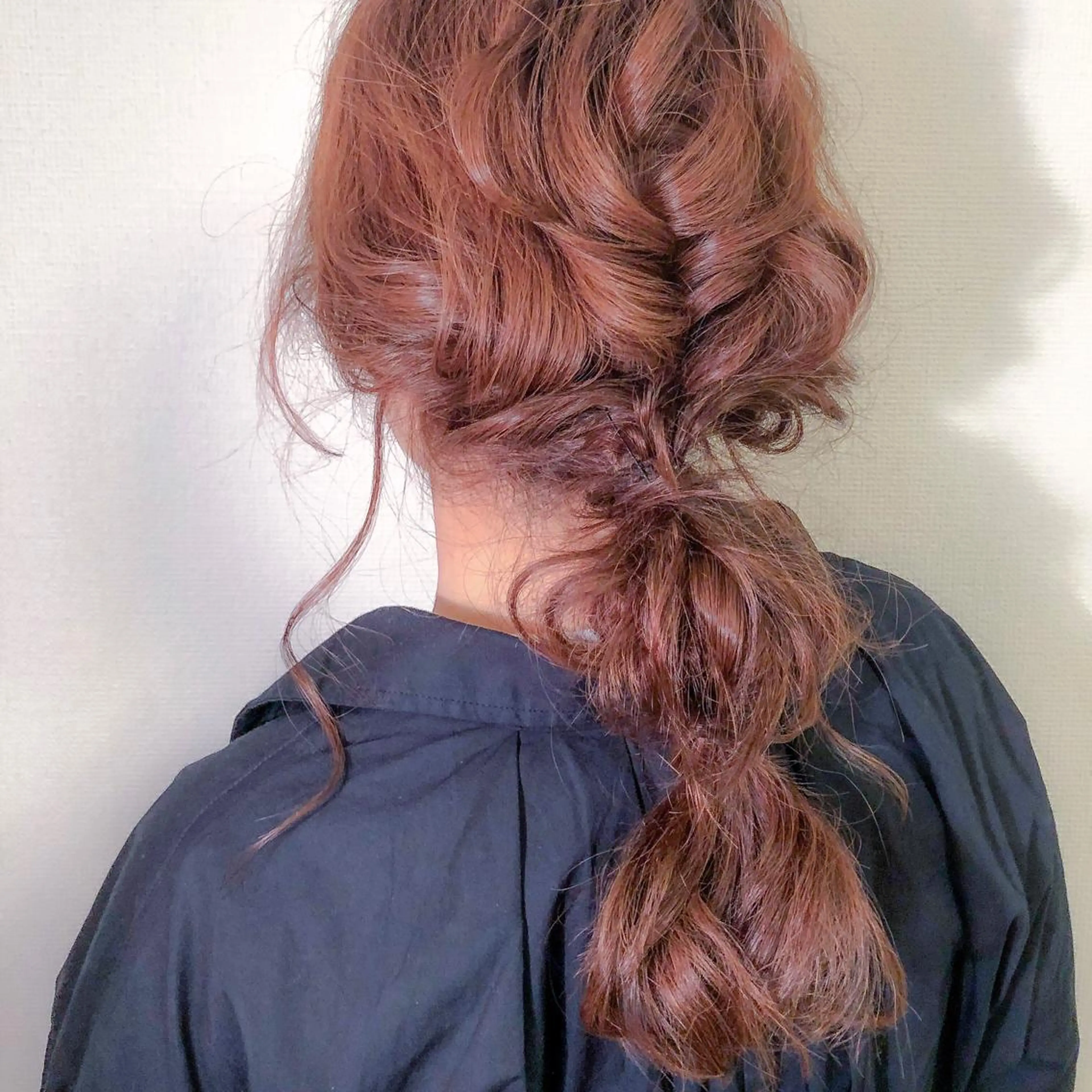 ミディアム カラー ヘアアレンジ ピンクカラー 北堀江【HUE】 アオキ　コータのヘアスタイル