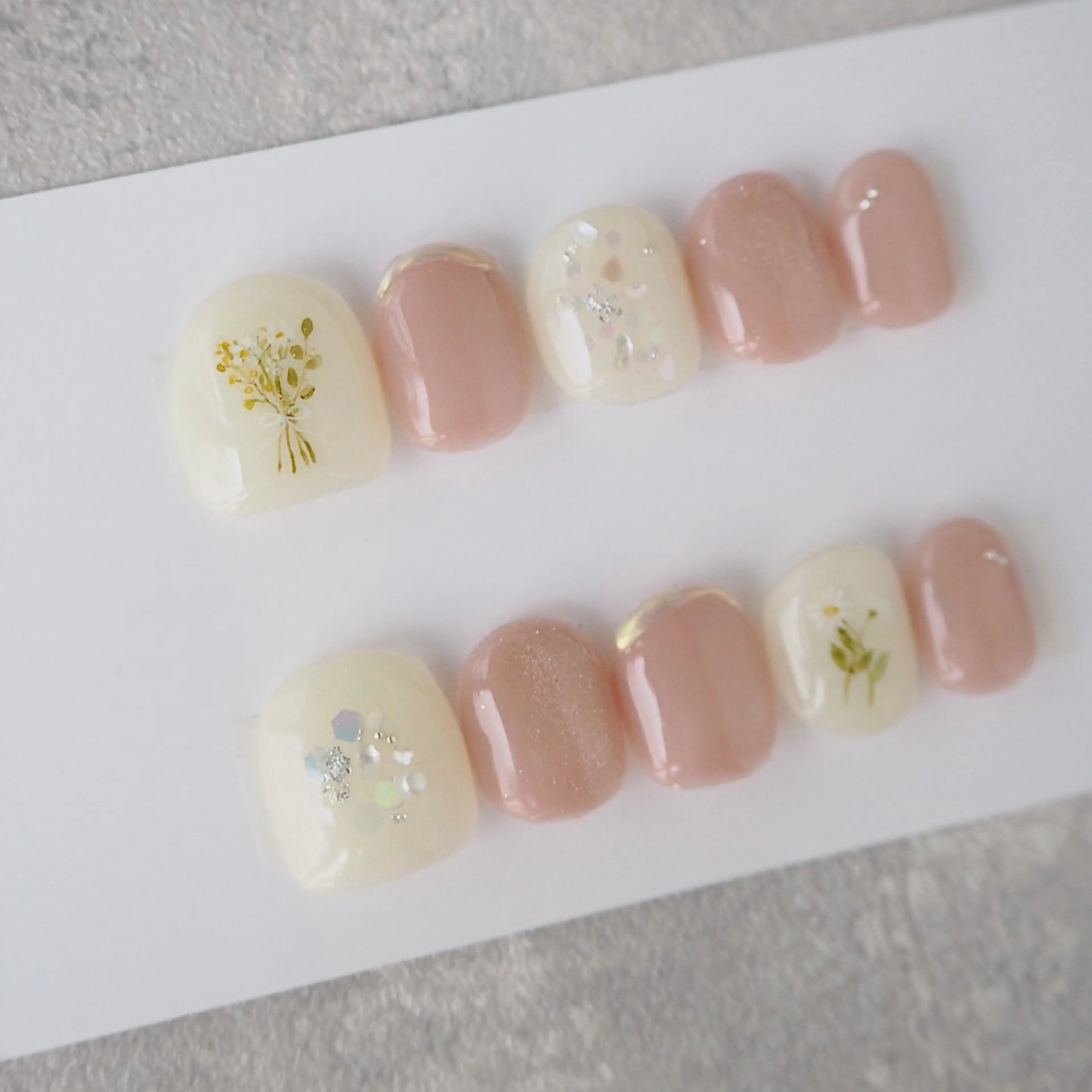 ネイル こまつ やよいのネイルデザイン