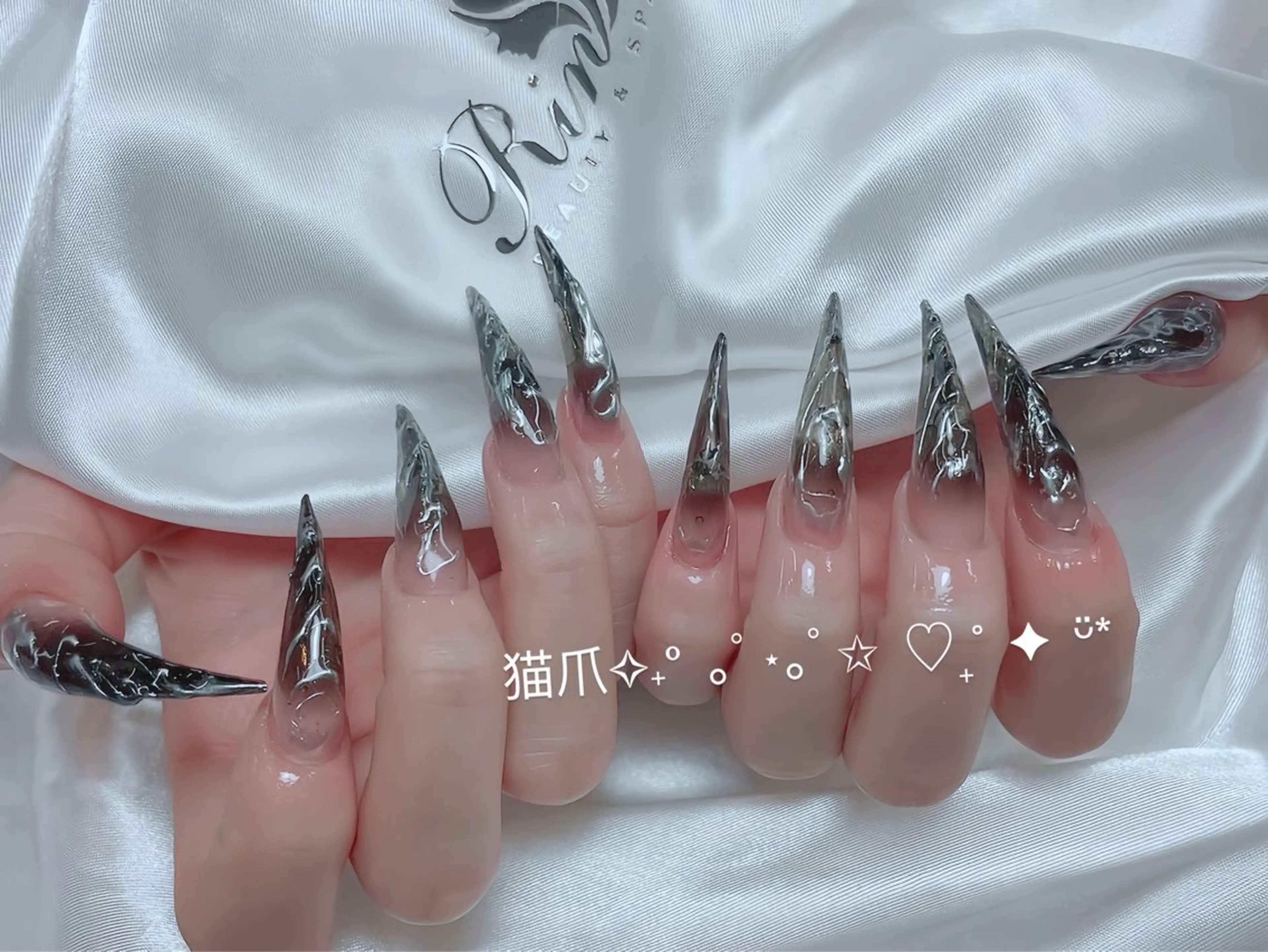 ネイル アートネイル オーロラネイル カジュアル クリアネイル 長さ出し ハンドネイル Rin Nail 新大久保店のネイルデザイン