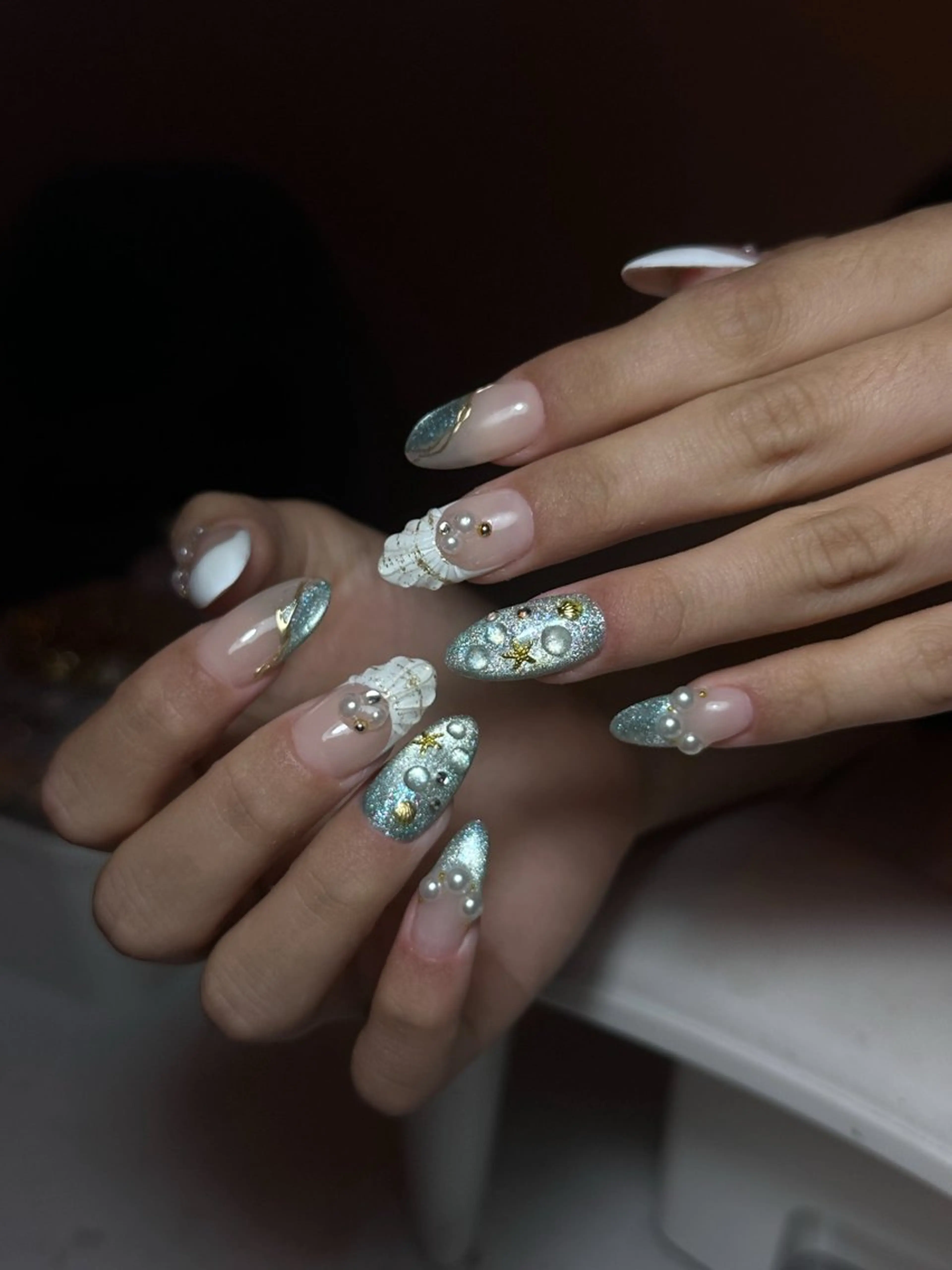 ネイル Isinha Nailsのネイルデザイン