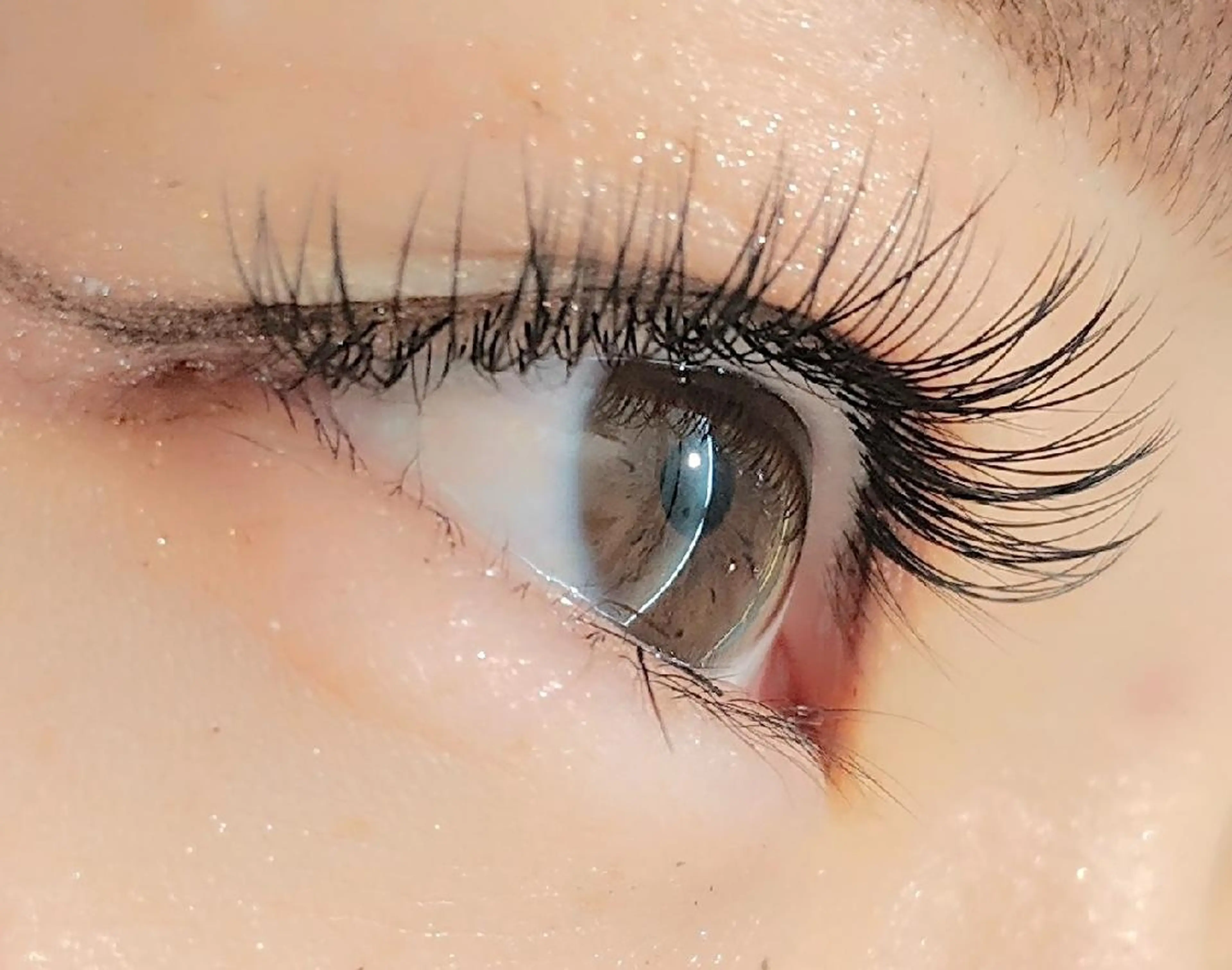 マツエク・マツパ 付け放題 アップワードラッシュ アイデザイナー Key（ケイ）の眉毛・アイブロウイメージ