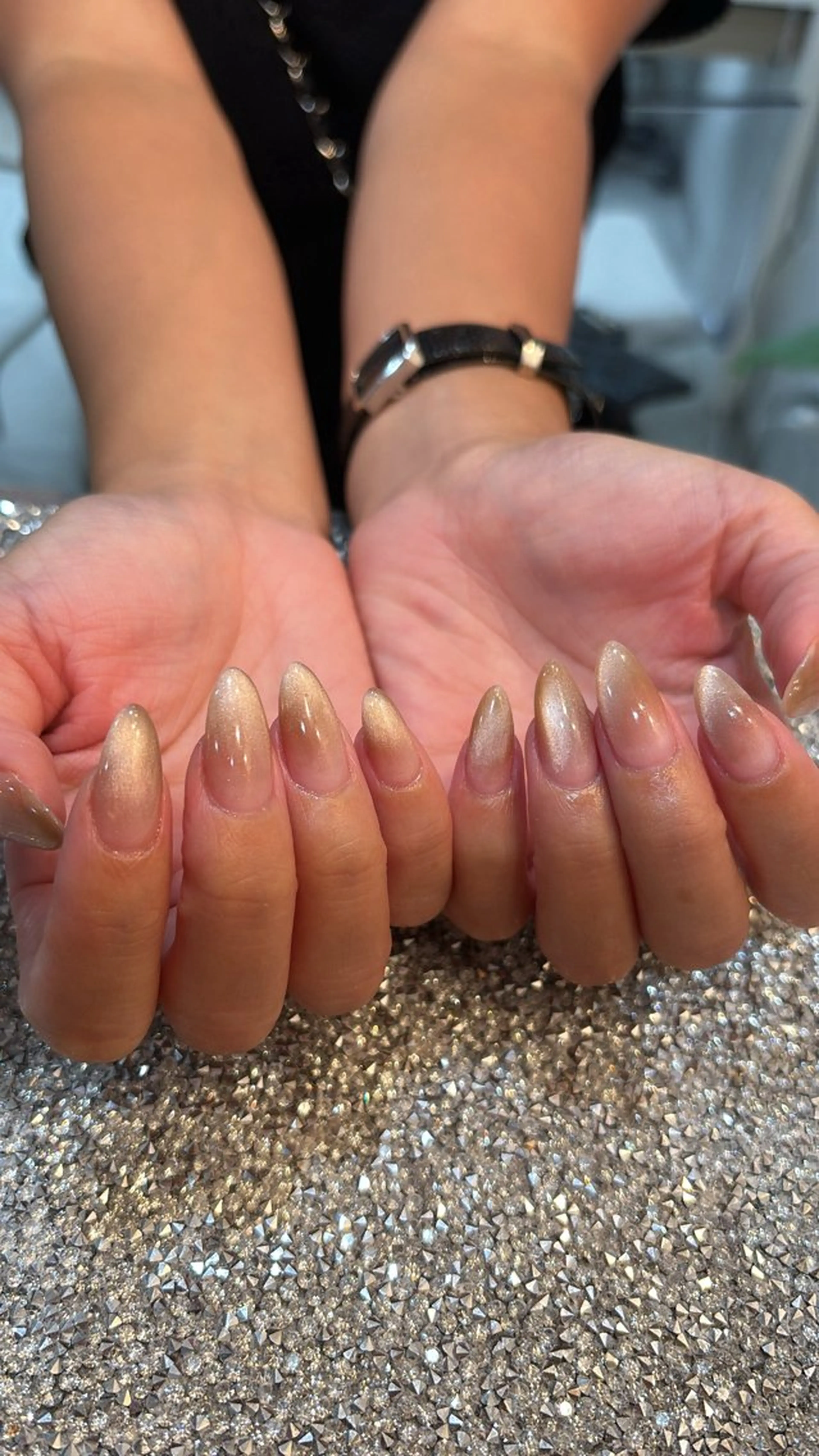 ネイル ブラウン ゴールド マグネットネイル wooone所属・鶴橋wooone nail.rieのネイルデザイン