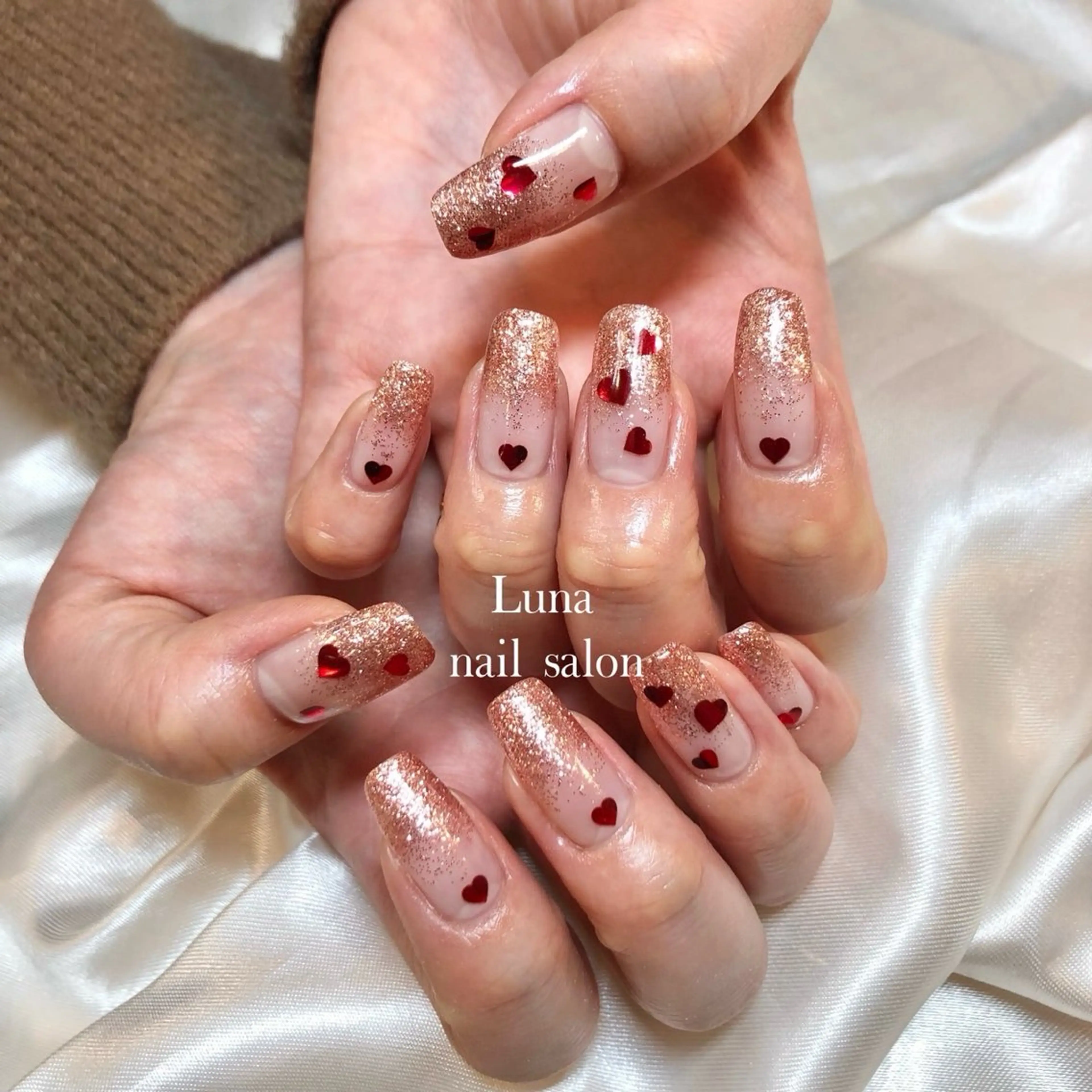 ネイル Silver Lunaのネイルデザイン