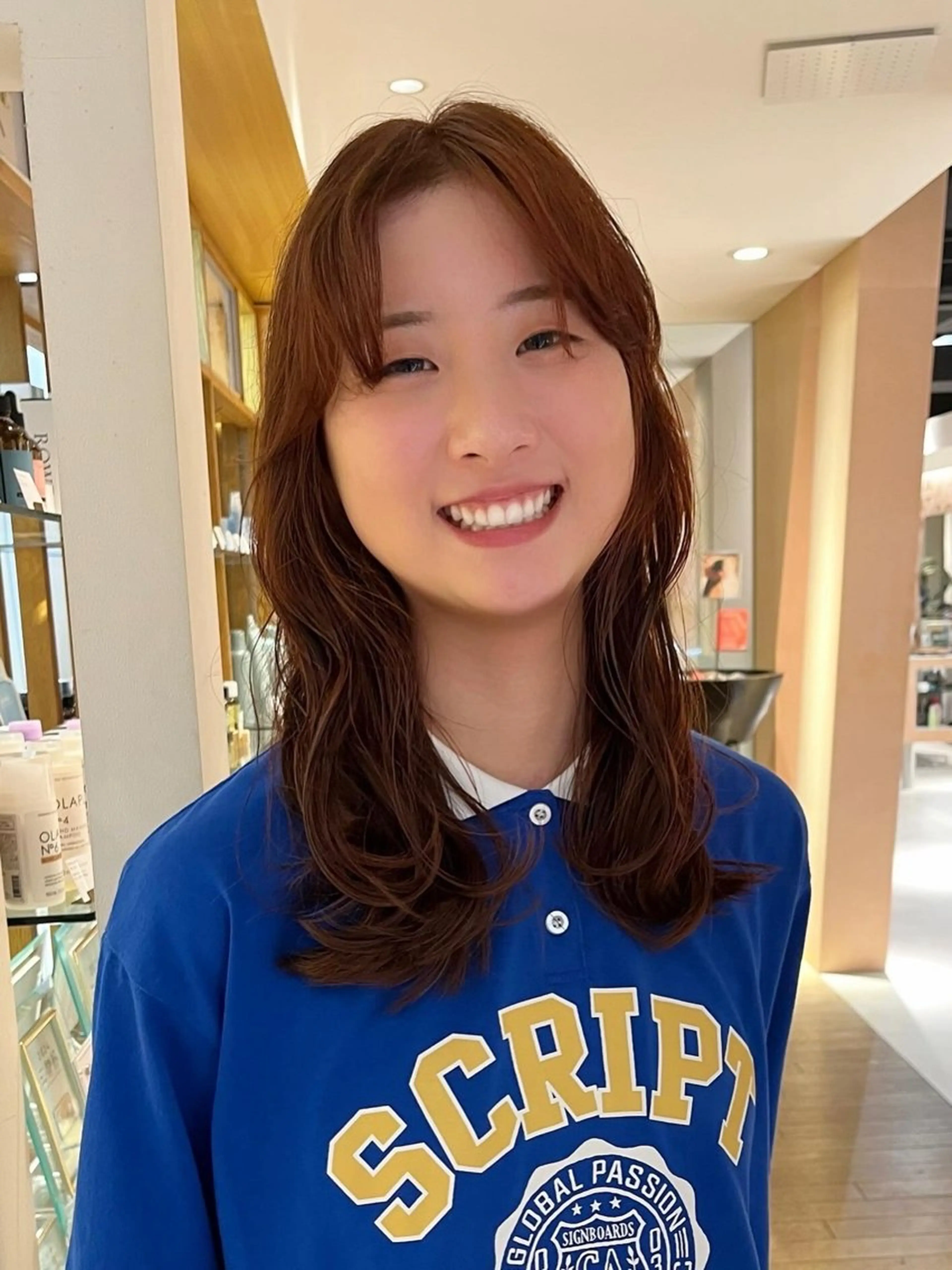 セミロング カラー レイヤーカット 似合わせカット 河原林 拓己のヘアスタイル