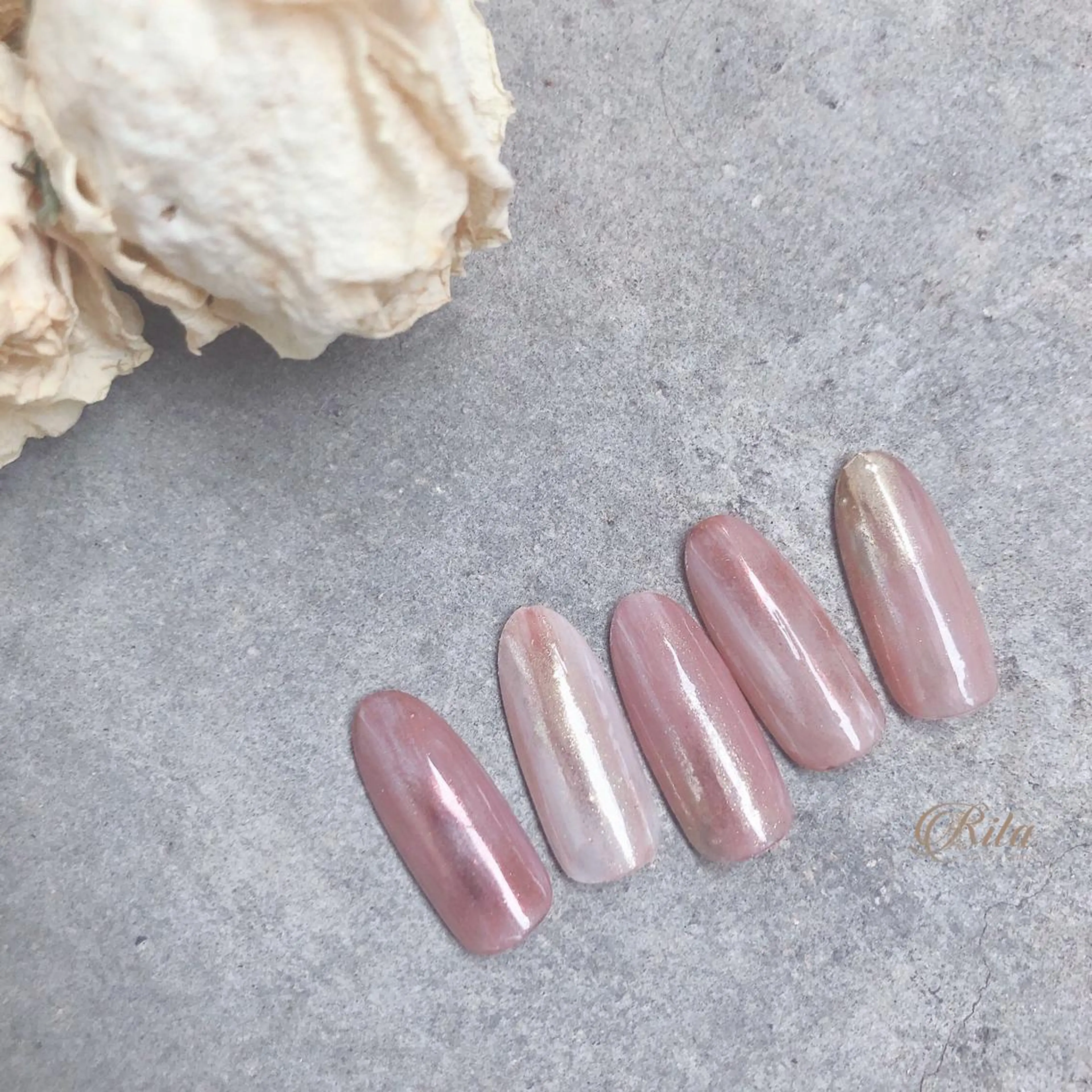 ネイル Rio 𓍼のネイルデザイン