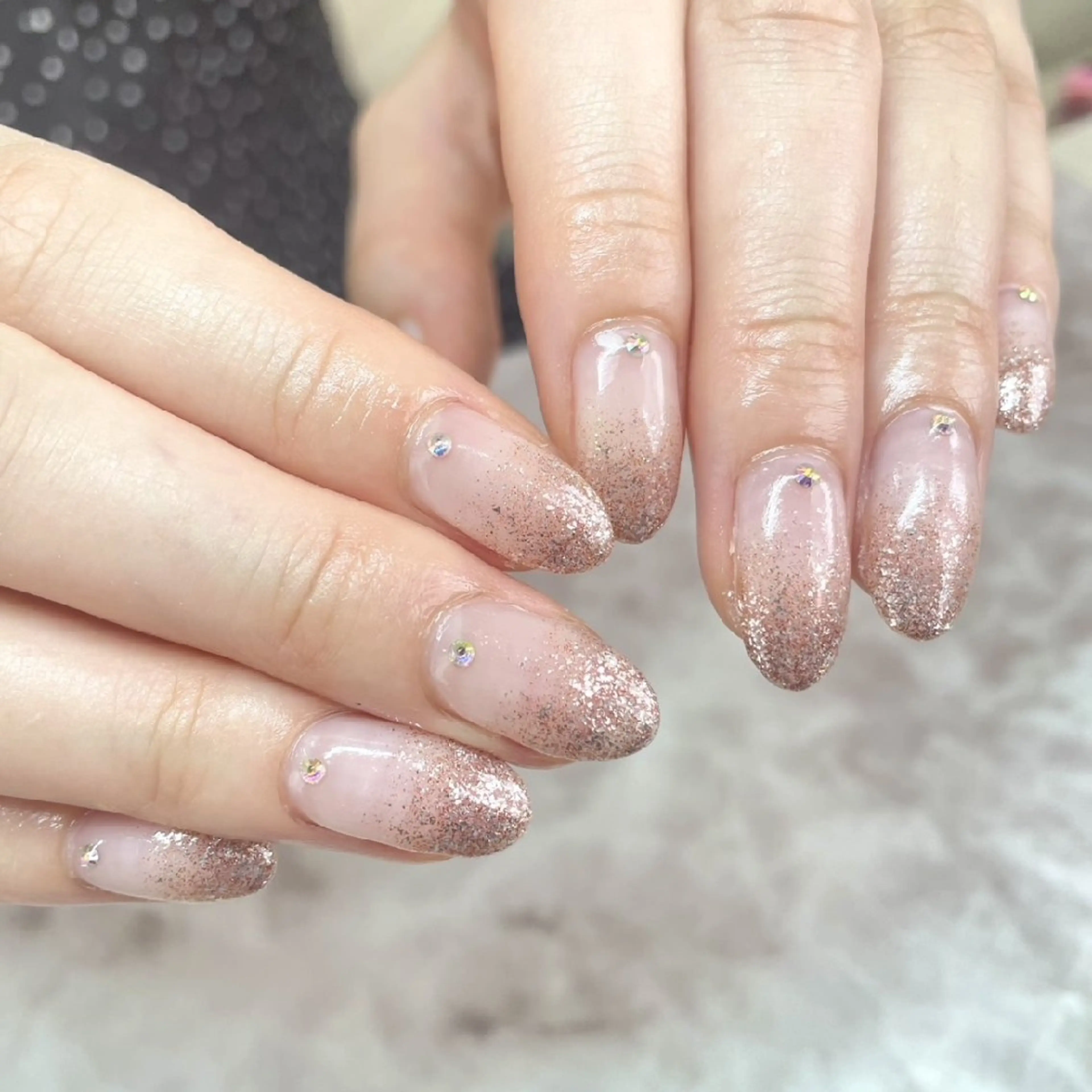 ネイル ストーンネイル ハンドネイル Beautiful Meかえでのネイルデザイン