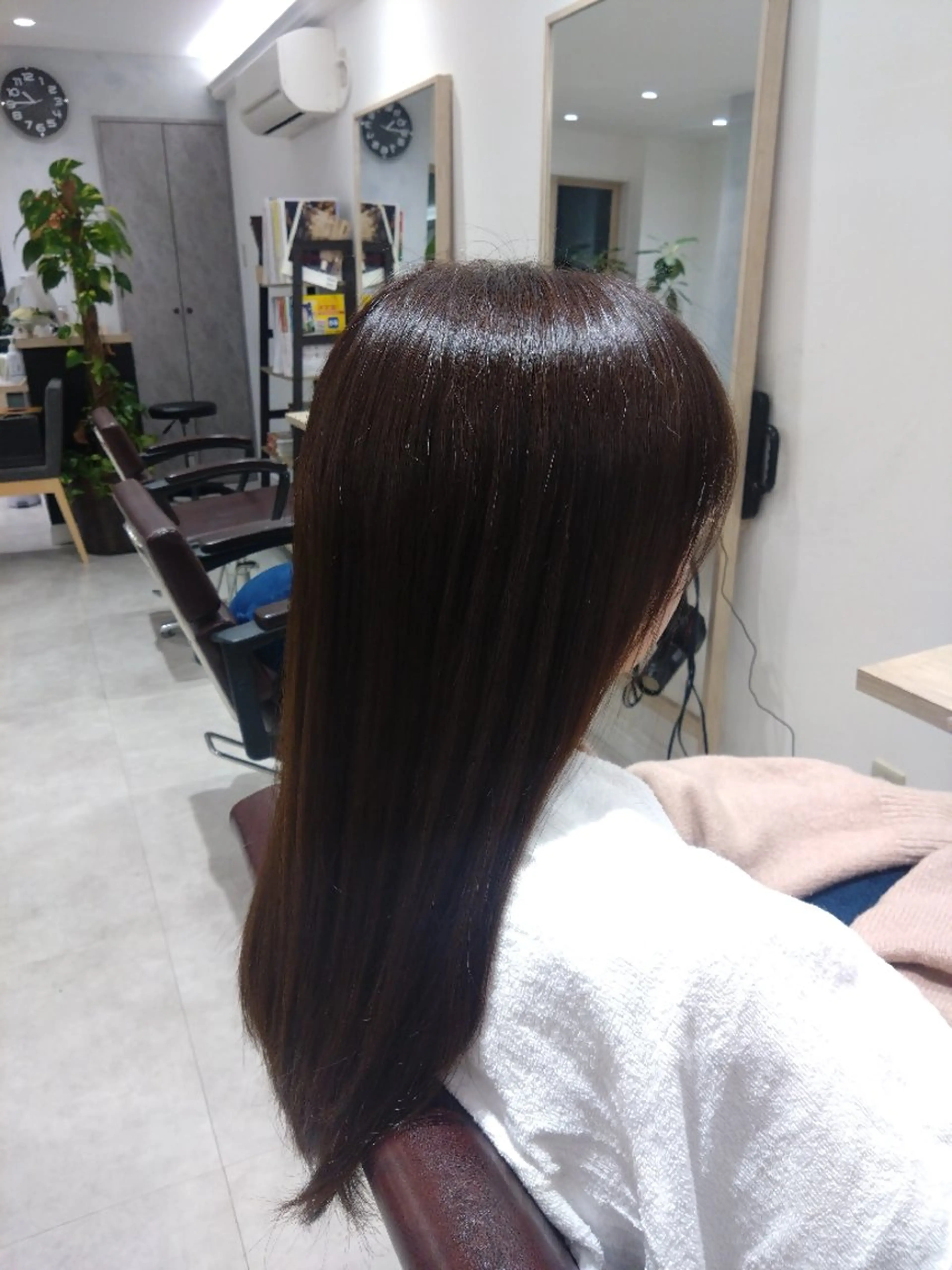 カラー ロング アッシュ ベージュカラー オレンジ Infinity水天宮前店所属・中山 樹のヘアスタイル