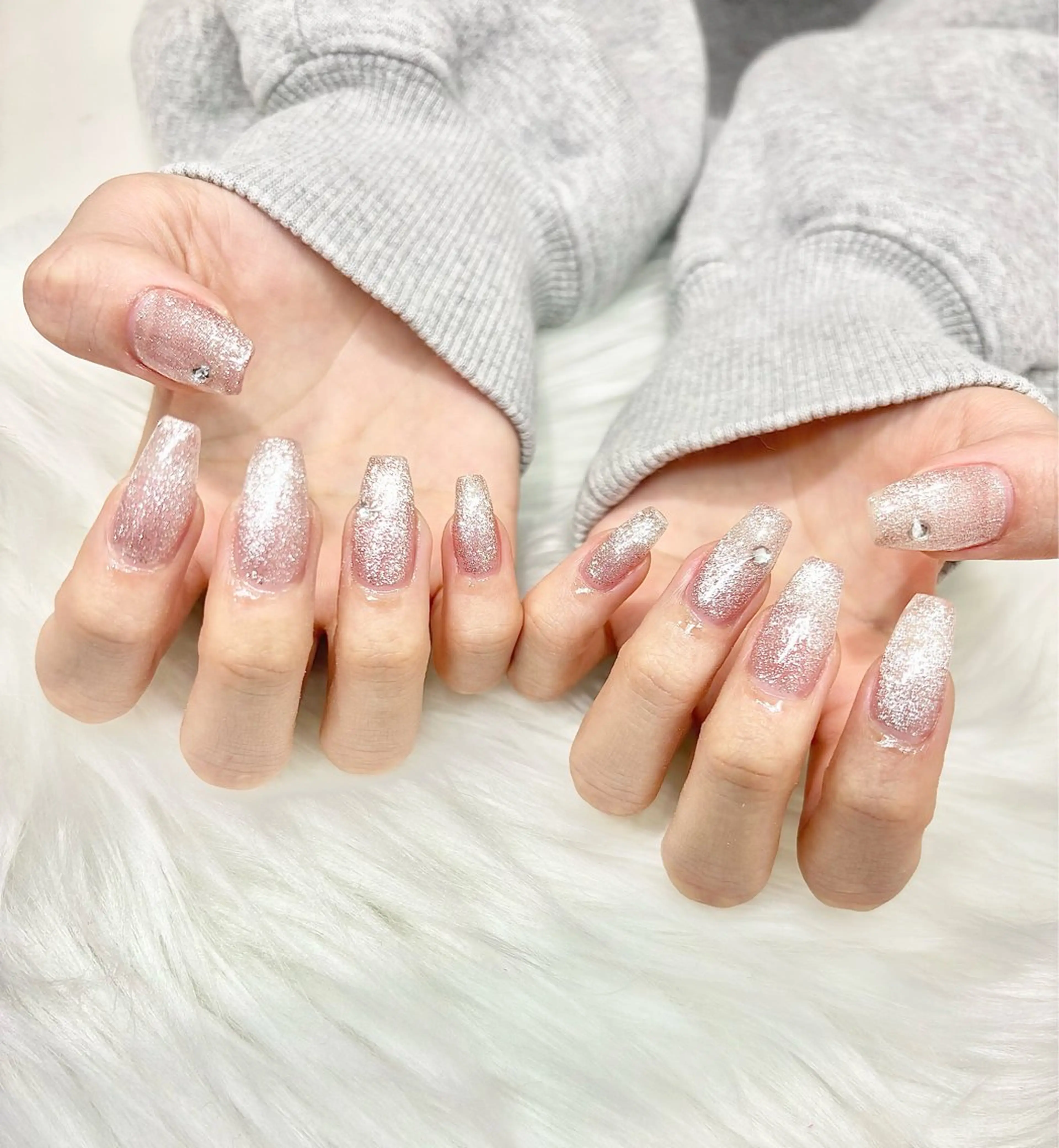 ネイル フラッシュネイル フレンチネイル キラキラネイル 韓国ネイル マグネットネイル VOXJAPAN CHIYURIのネイルデザイン