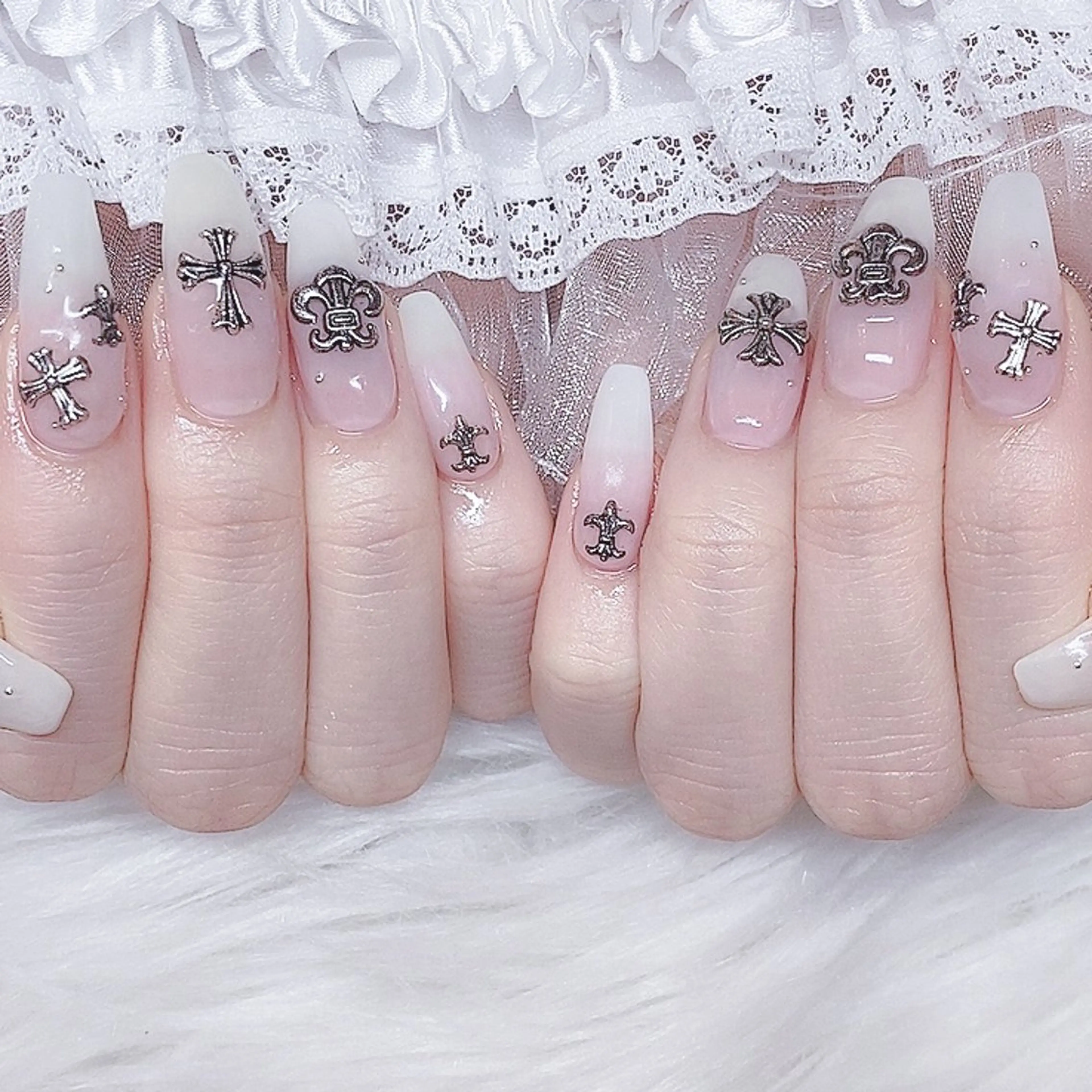 ネイル ハンドネイル Nail Share Salon Mariris所属・ユカ𖤐nail 堺筋本町/心斎橋のネイルデザイン