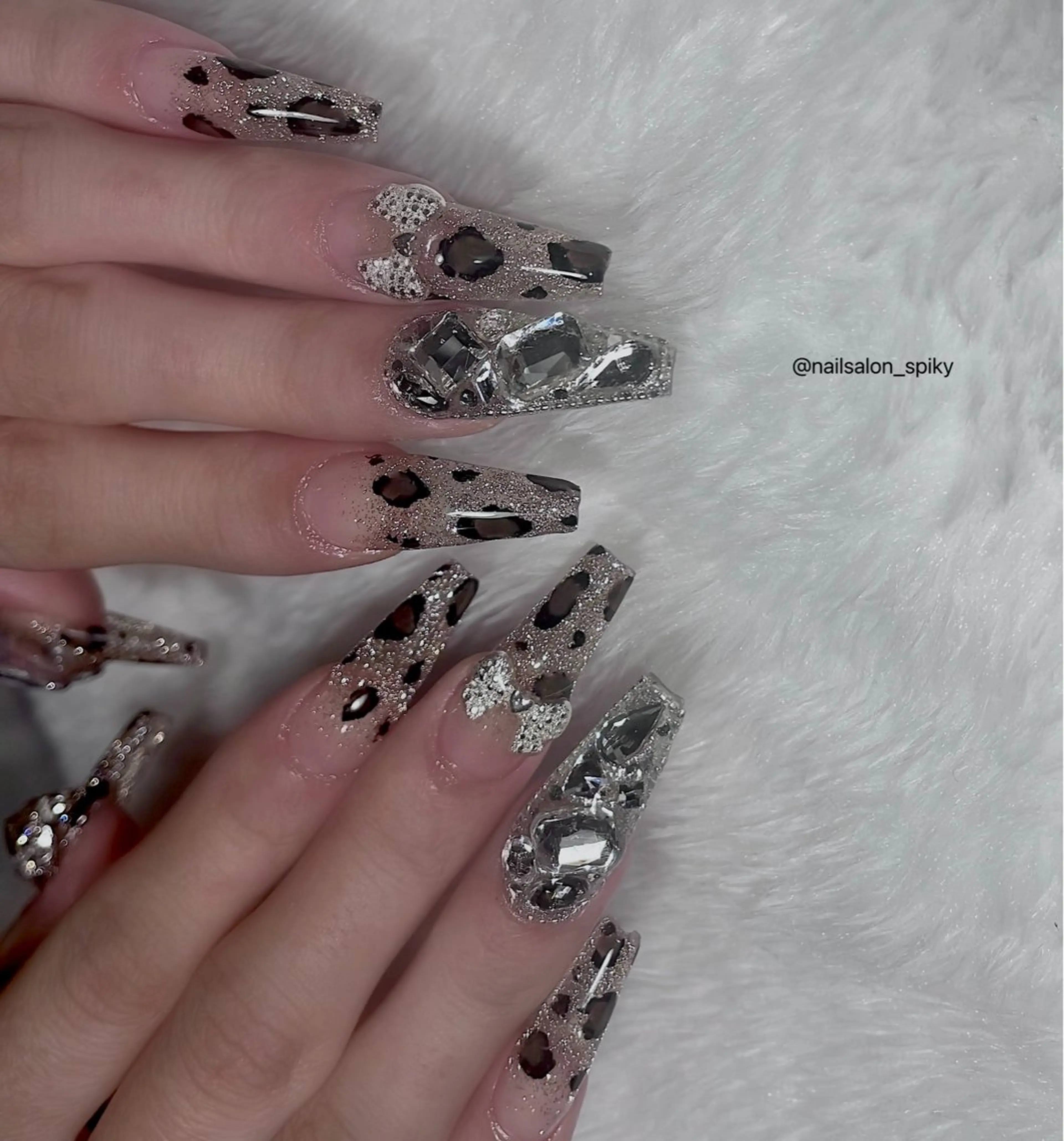 ネイル Spiky とうげ ふうかのネイルデザイン