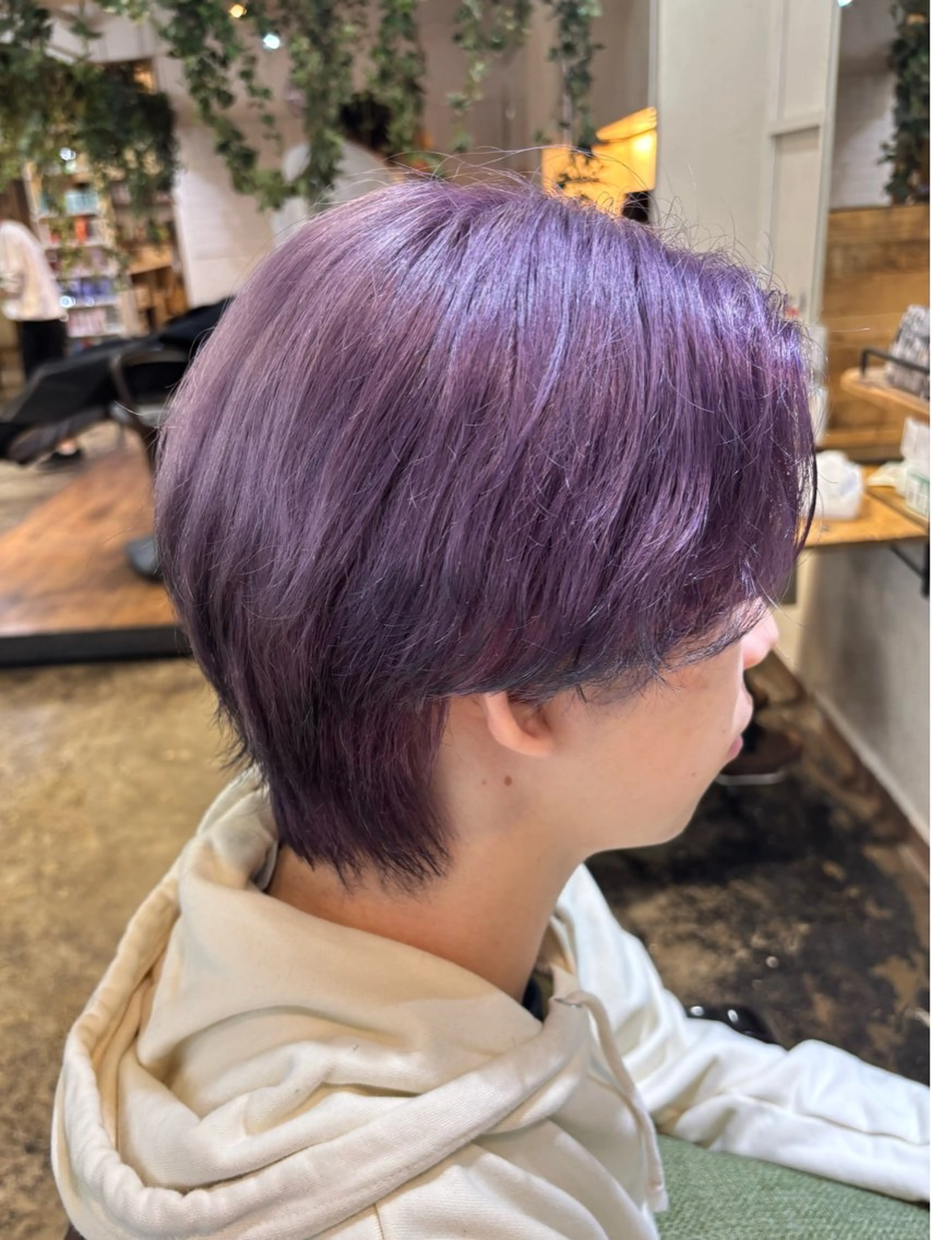 ショート カラー ピンクカラー バイオレットカラー カット ヘアカラー トリートメント 透明感/暖色カラー くるみのヘアスタイル