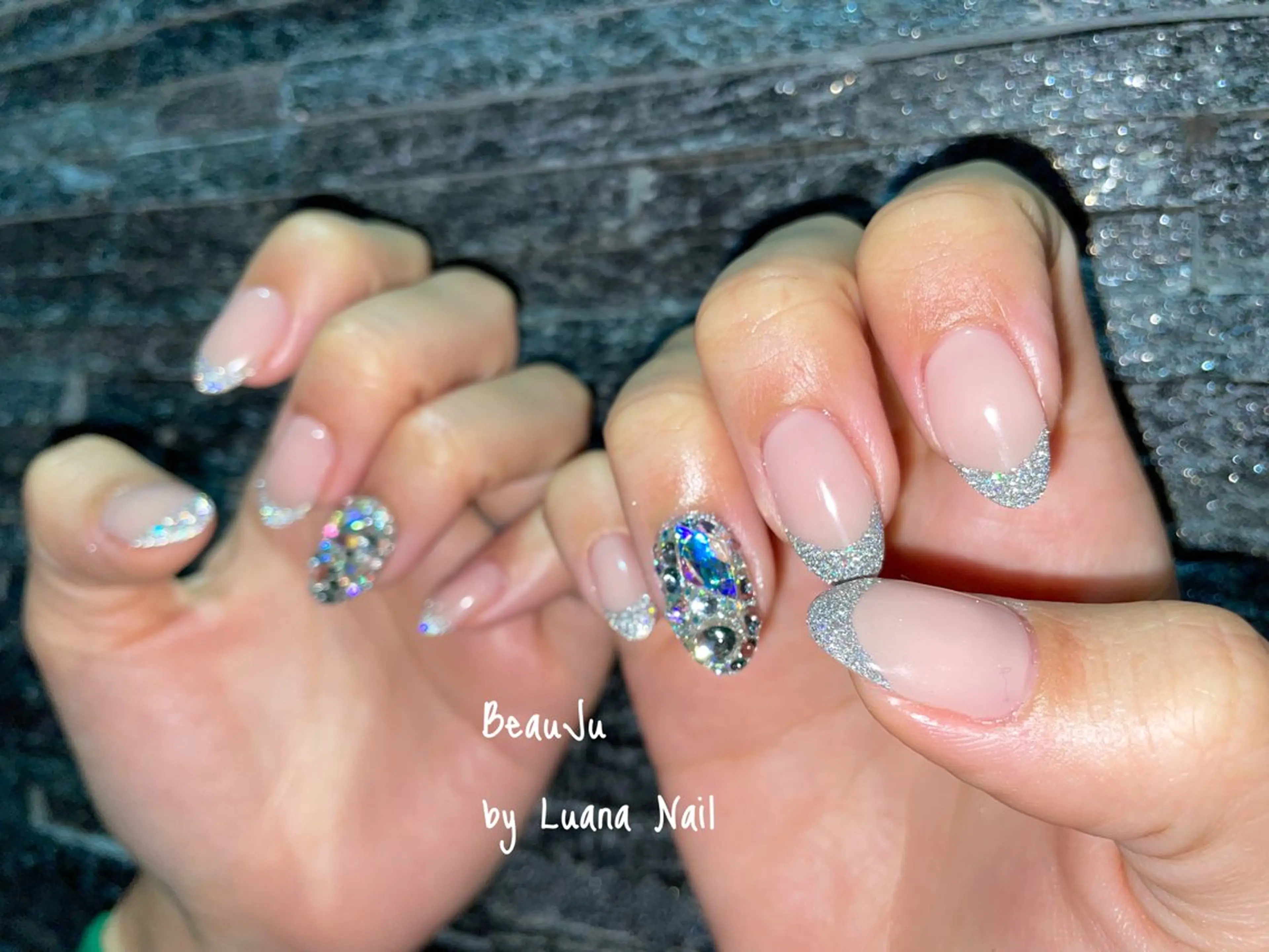 ネイル フラッシュネイル ラメ(グリッター) ハンドネイル BeauJu by Luana Nailのネイルデザイン