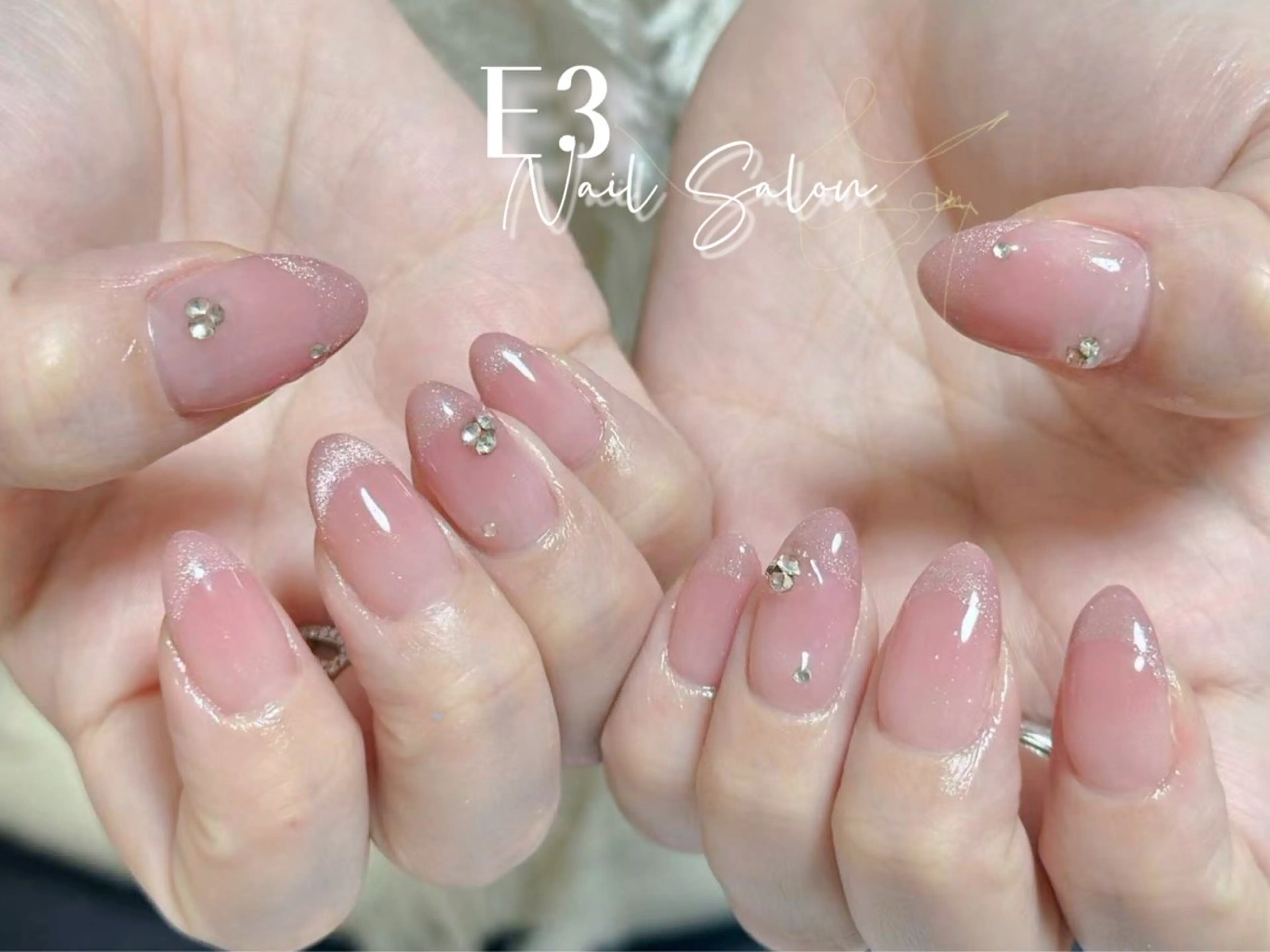 ネイル フレンチネイル ジェルネイル ガラスフレンチ グラデーション キラキラネイル E3 Nail Salonのネイルデザイン