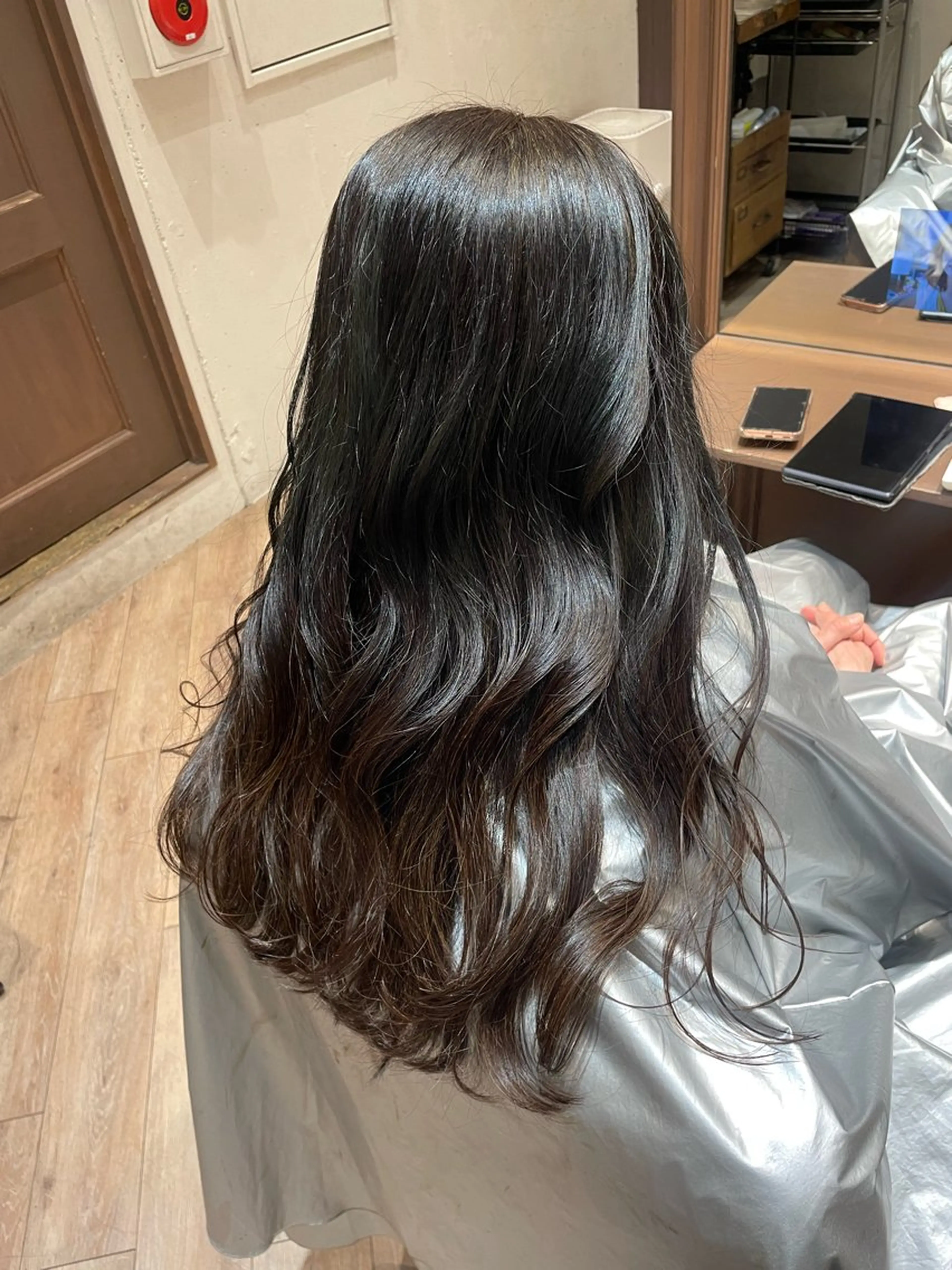 ロング シモカワ マシロのヘアスタイル