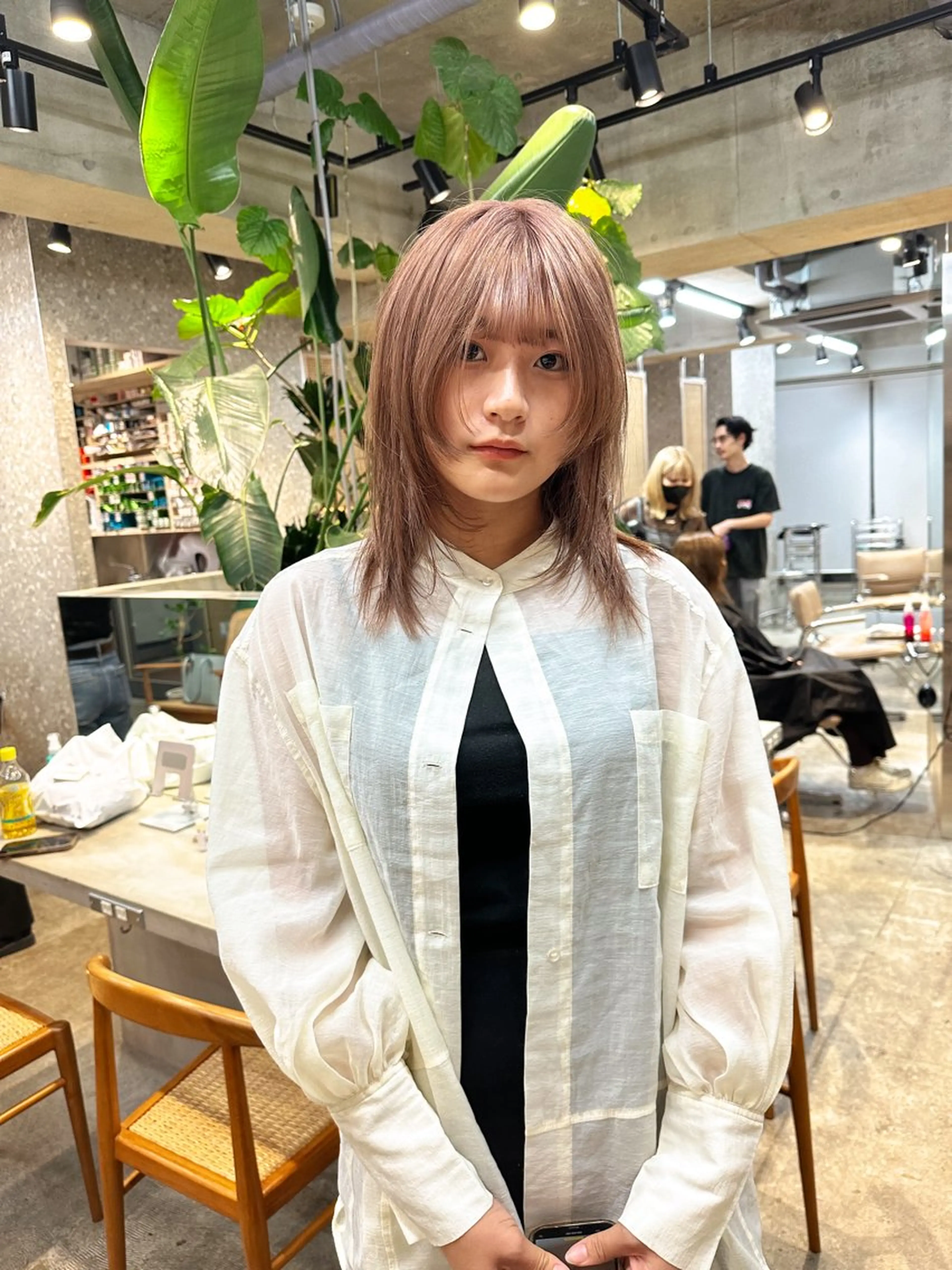 ミディアム カラー ベージュカラー ミルクティーベージュ ハイライト🌟/ ボブ/豊田のヘアスタイル