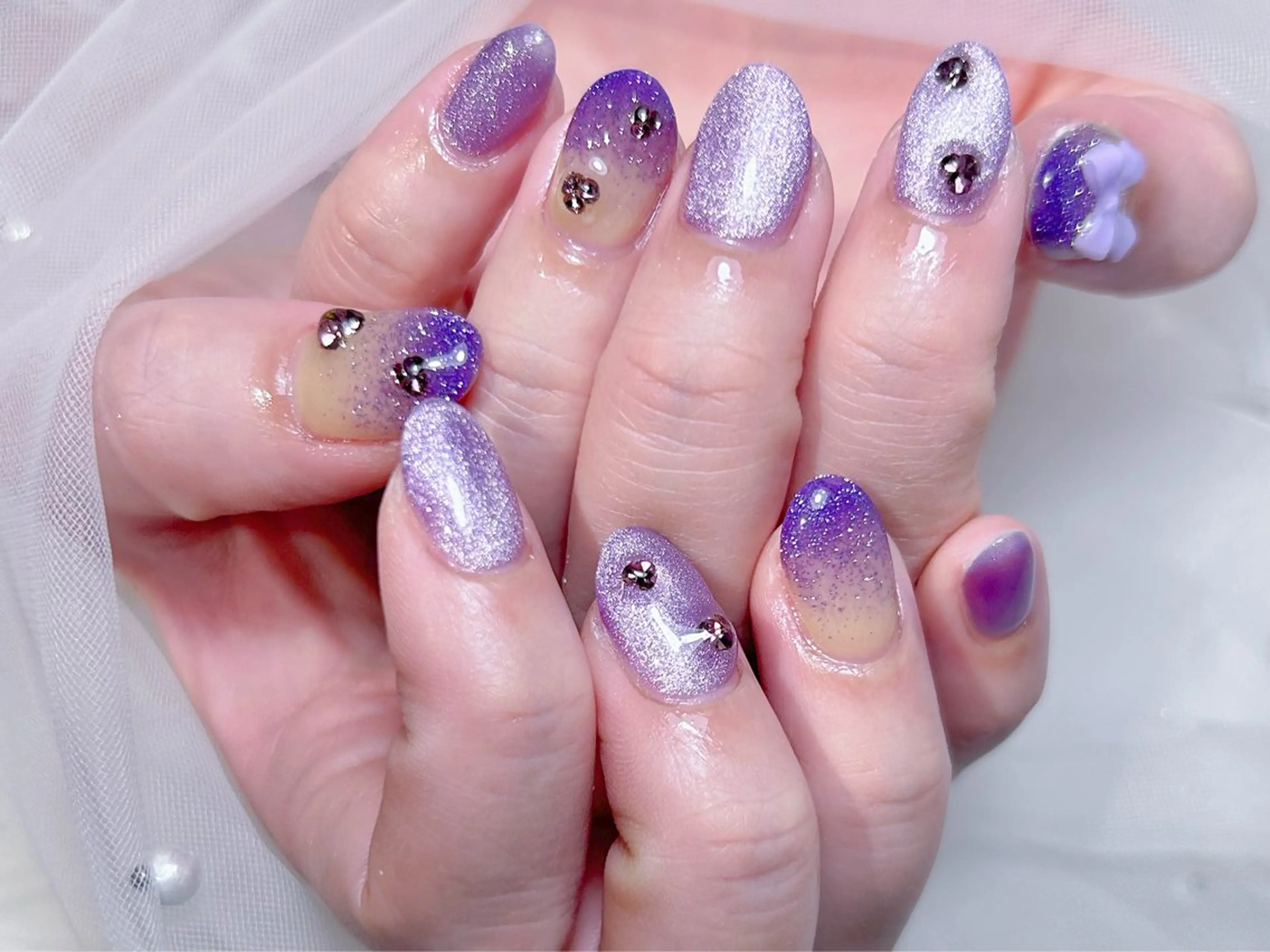 ネイル アートネイル 桜ネイル フレンチネイル ガラスフレンチ グラデーション ハンドネイル 🌈 Laule'aのネイルデザイン