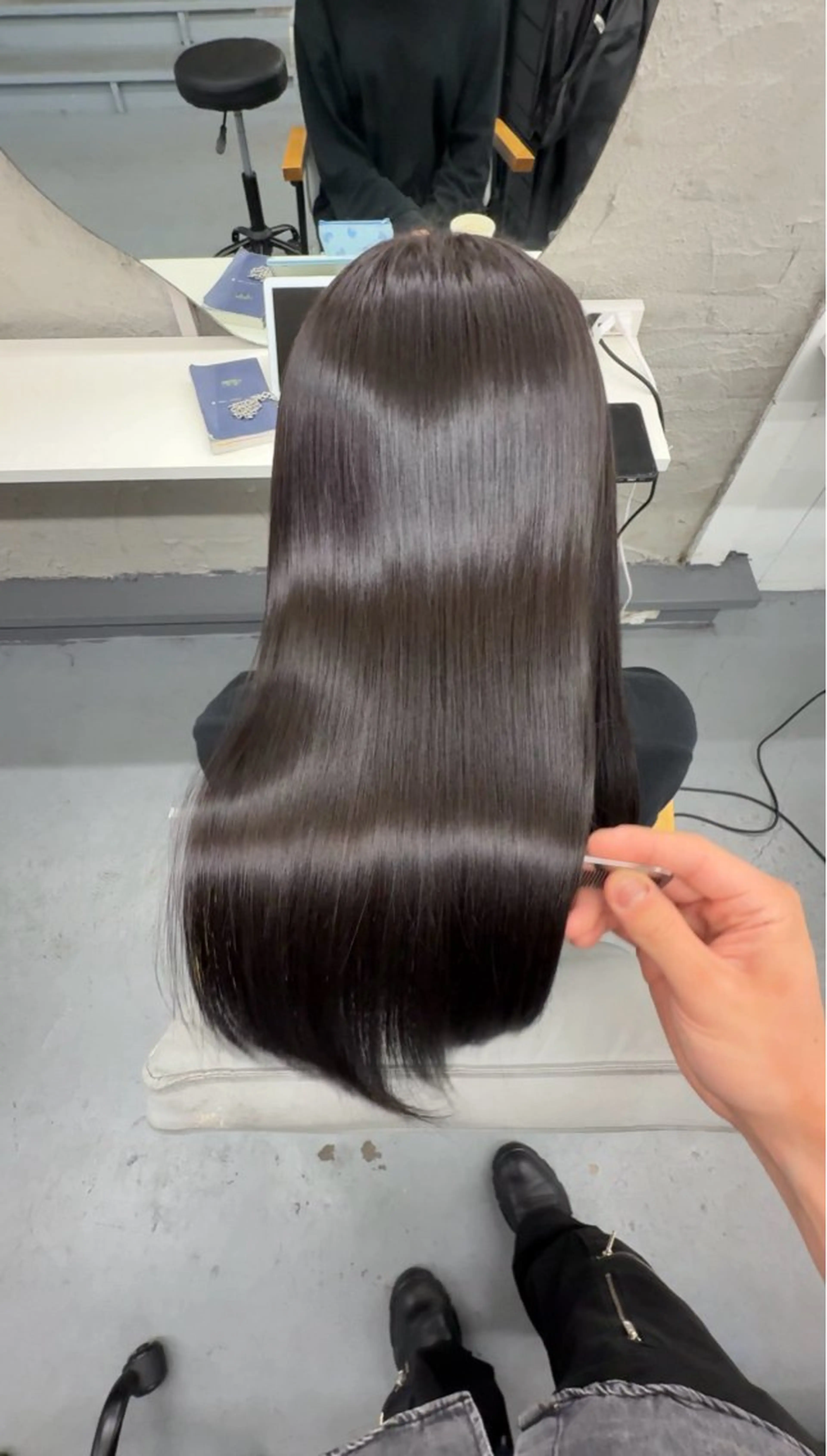 ロング カット 縮毛矯正 ブリーチ×縮毛矯正 💫だいちのヘアスタイル