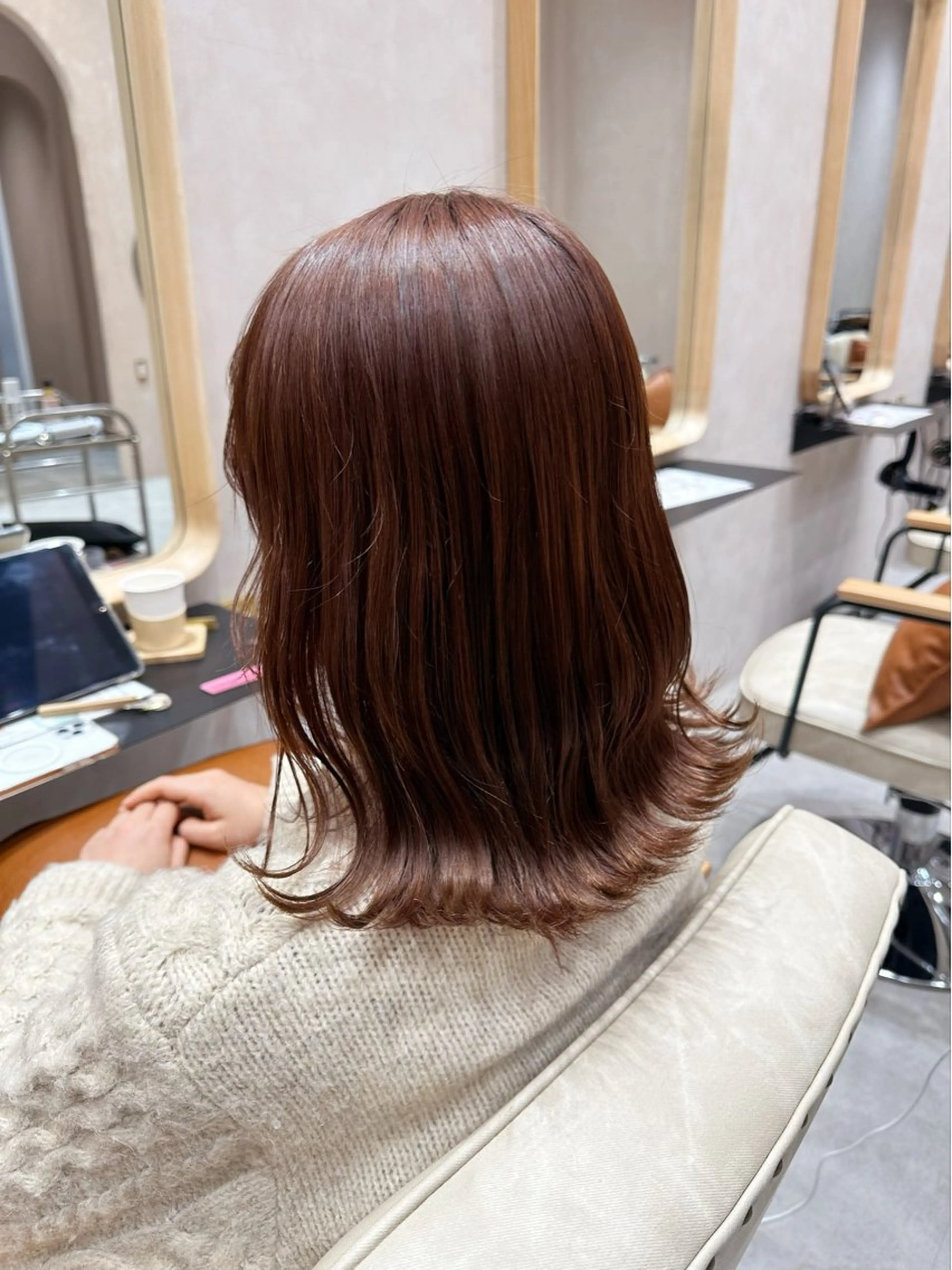 セミロング カラー ブラウンカラー オレンジ オレンジブラウン 越後 遥/ 透明感カラー🪞🤍のヘアスタイル