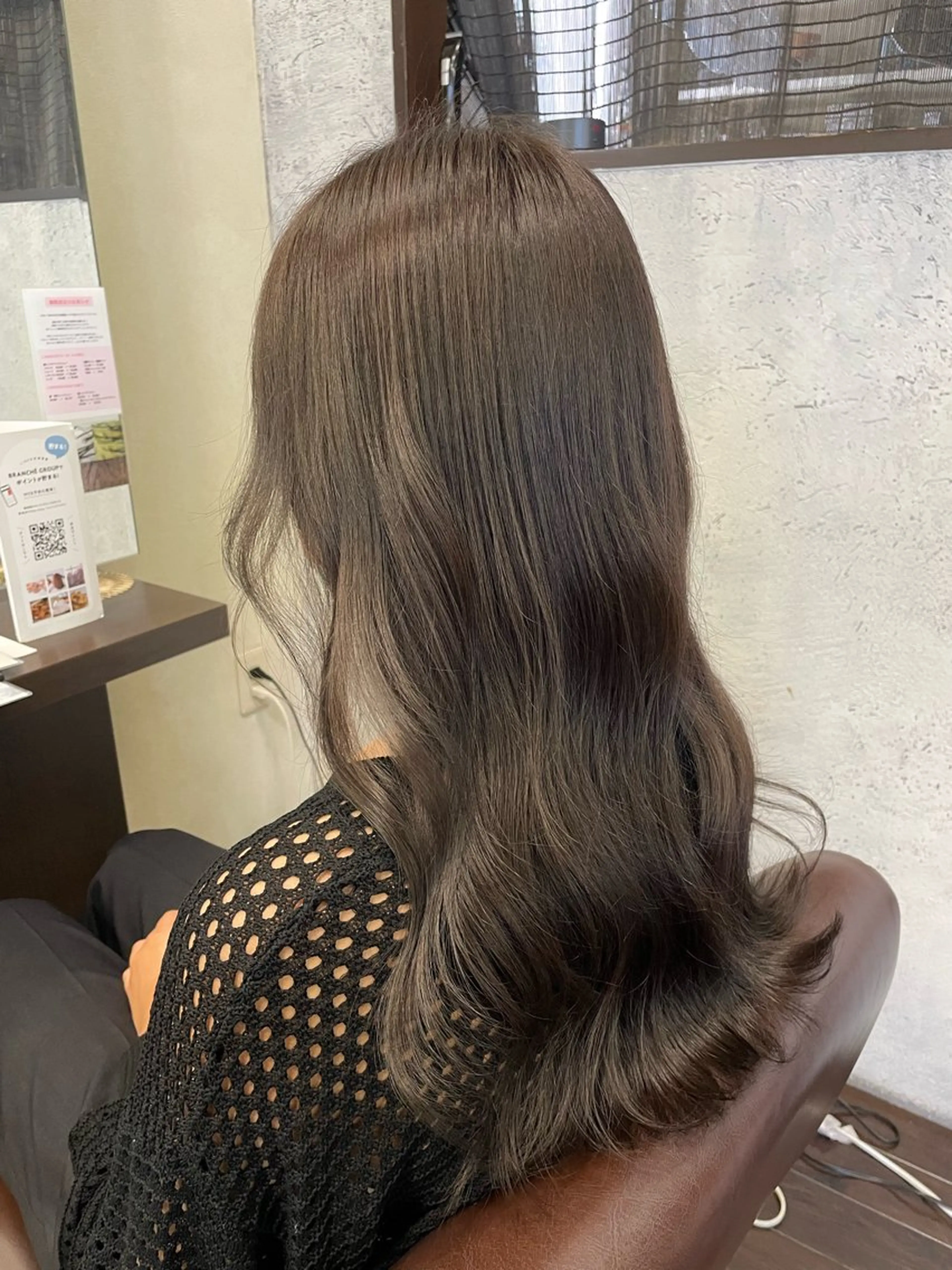 ロング カラー 近藤 幸子のヘアスタイル