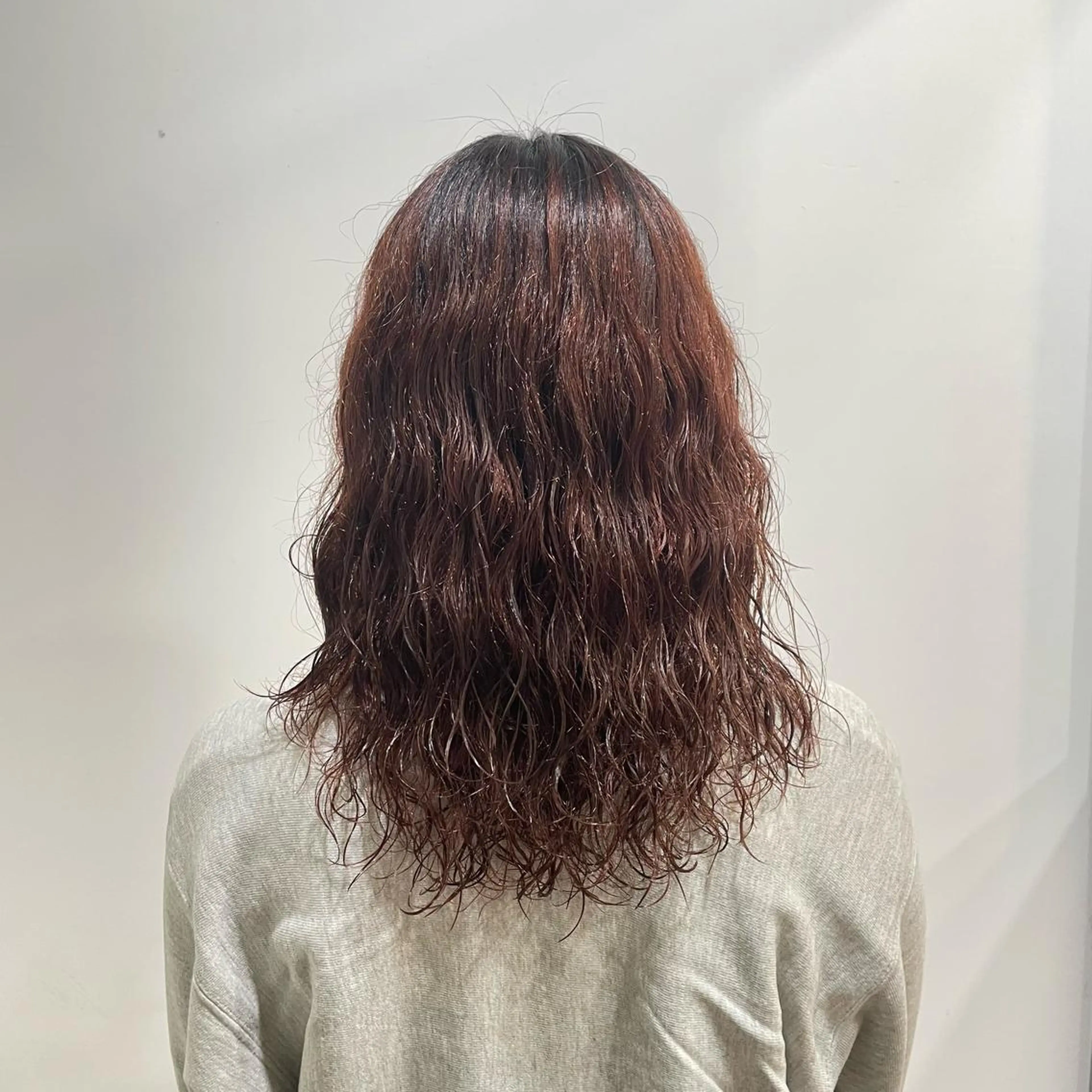 セミロング パーマ サトウ コウキ  メンズのヘアスタイル