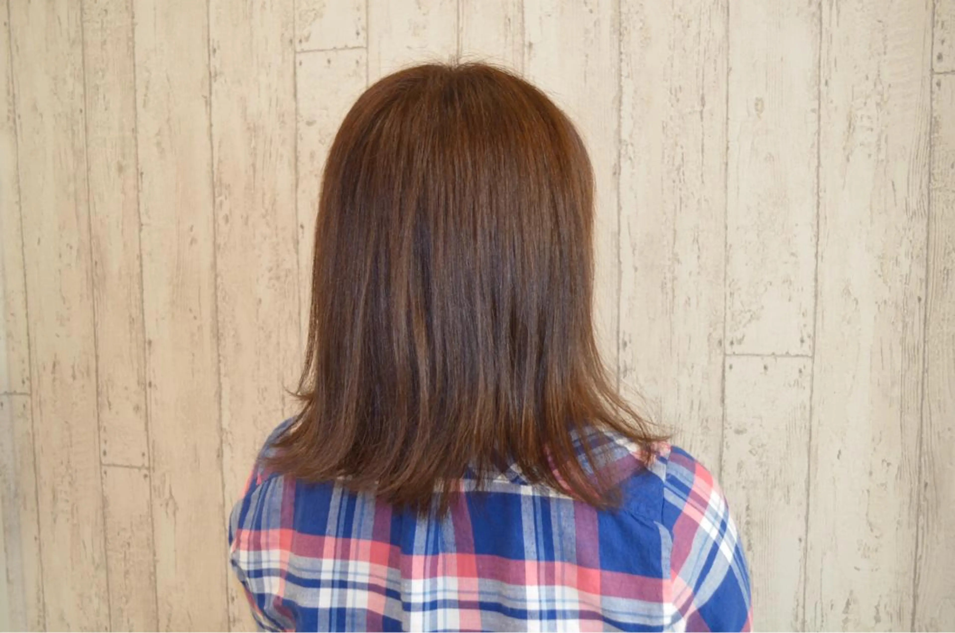 ミディアム カラー 髪質改善【縮毛矯正】 北千住 田邉 澪のヘアスタイル