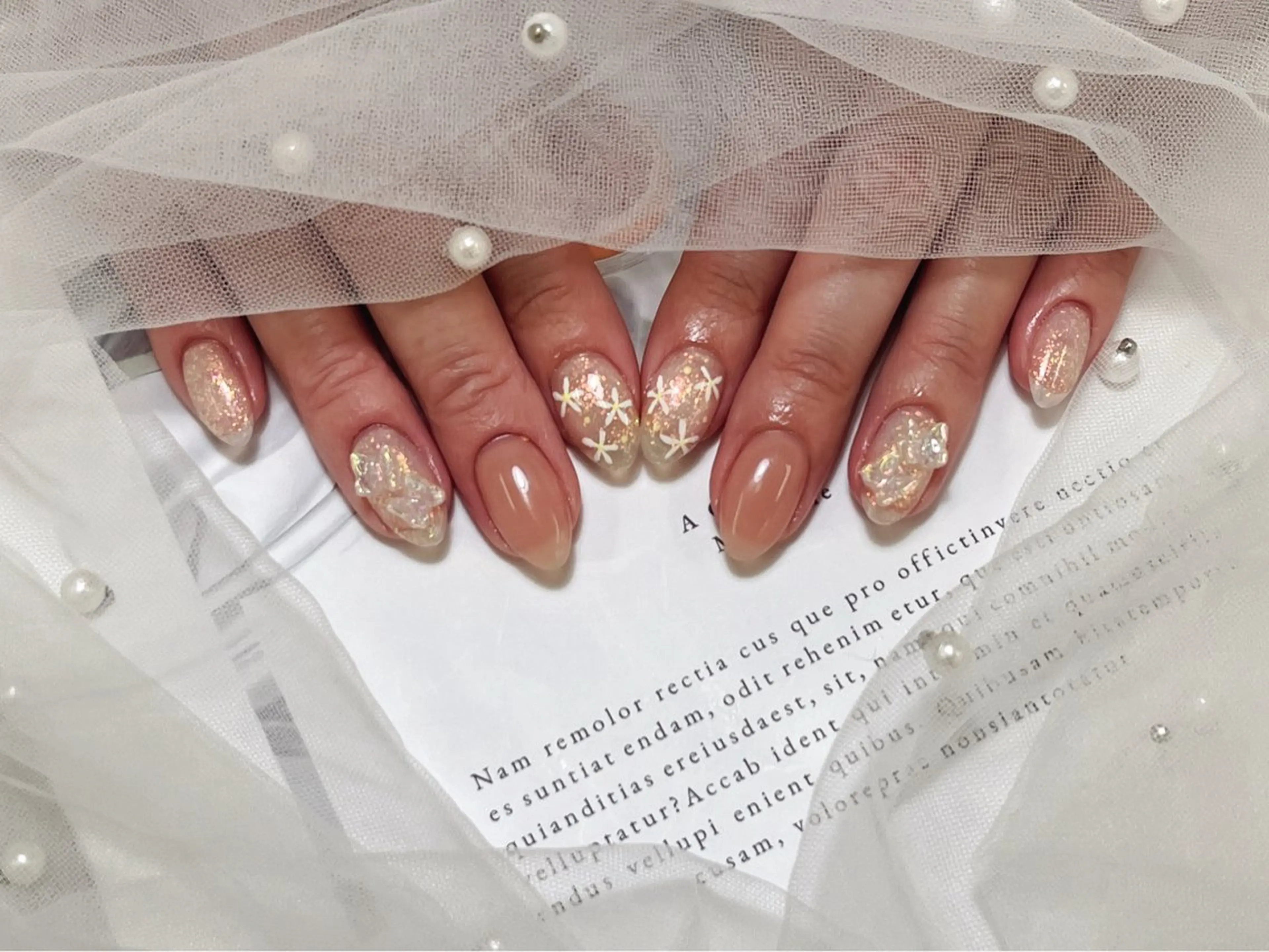 ネイル シンプルネイル RUBYネイルサロン 9Caratsのネイルデザイン