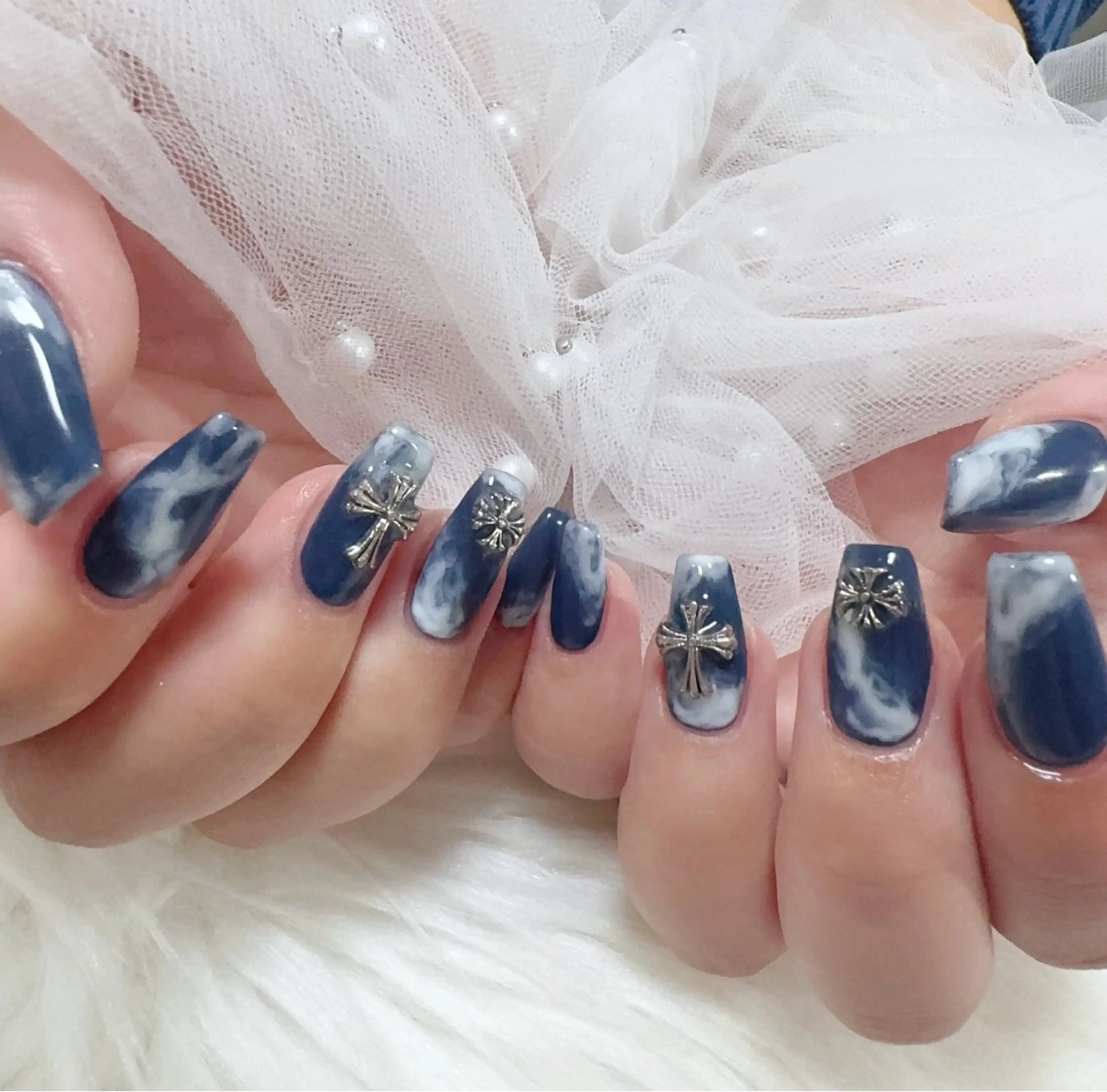 ネイル ハンドネイル &ME ネイルサロンのネイルデザイン