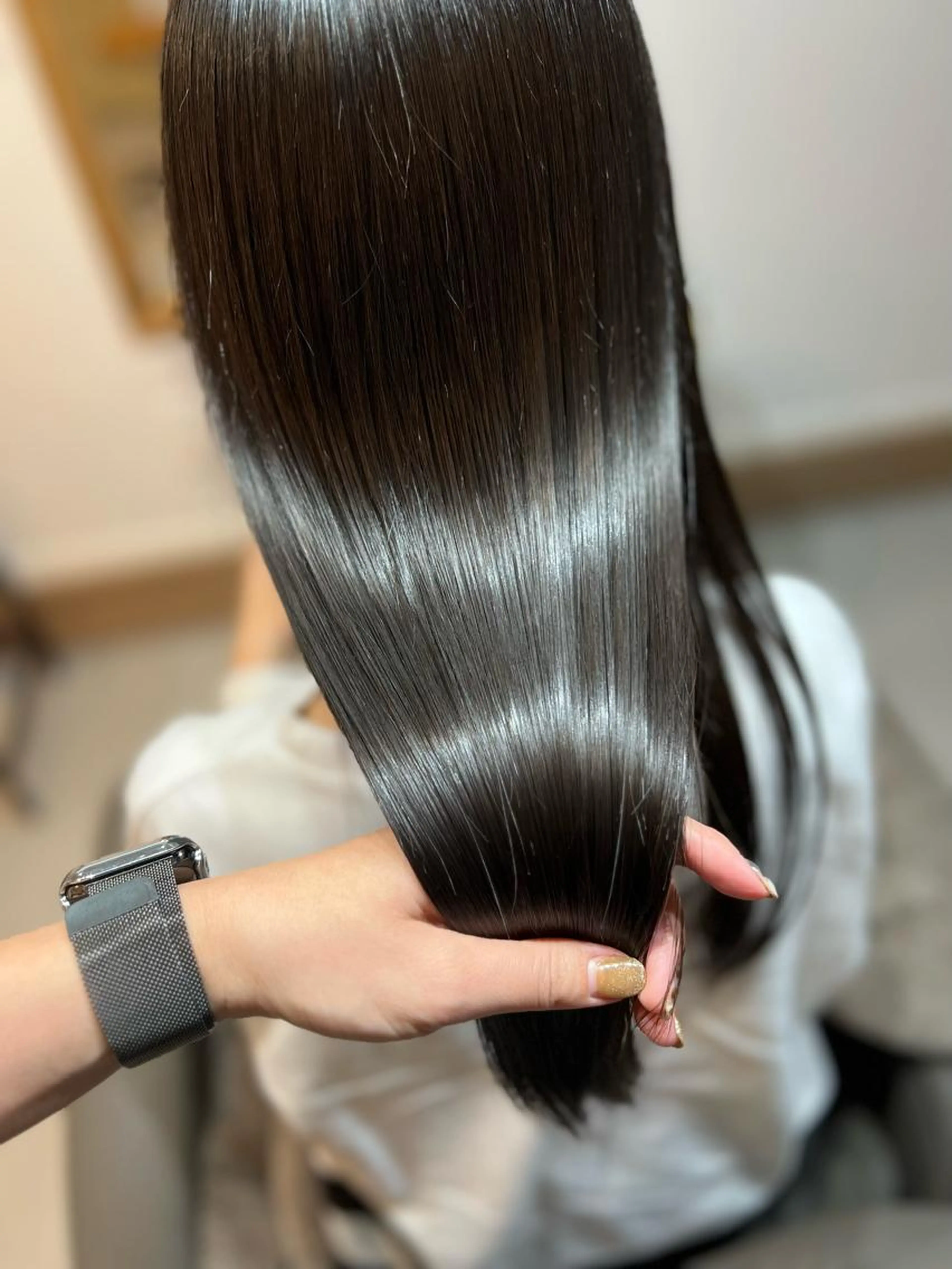 髪に優しい縮毛矯正。柔らかい仕上がり✨しなやかに決まる髪✨の写真