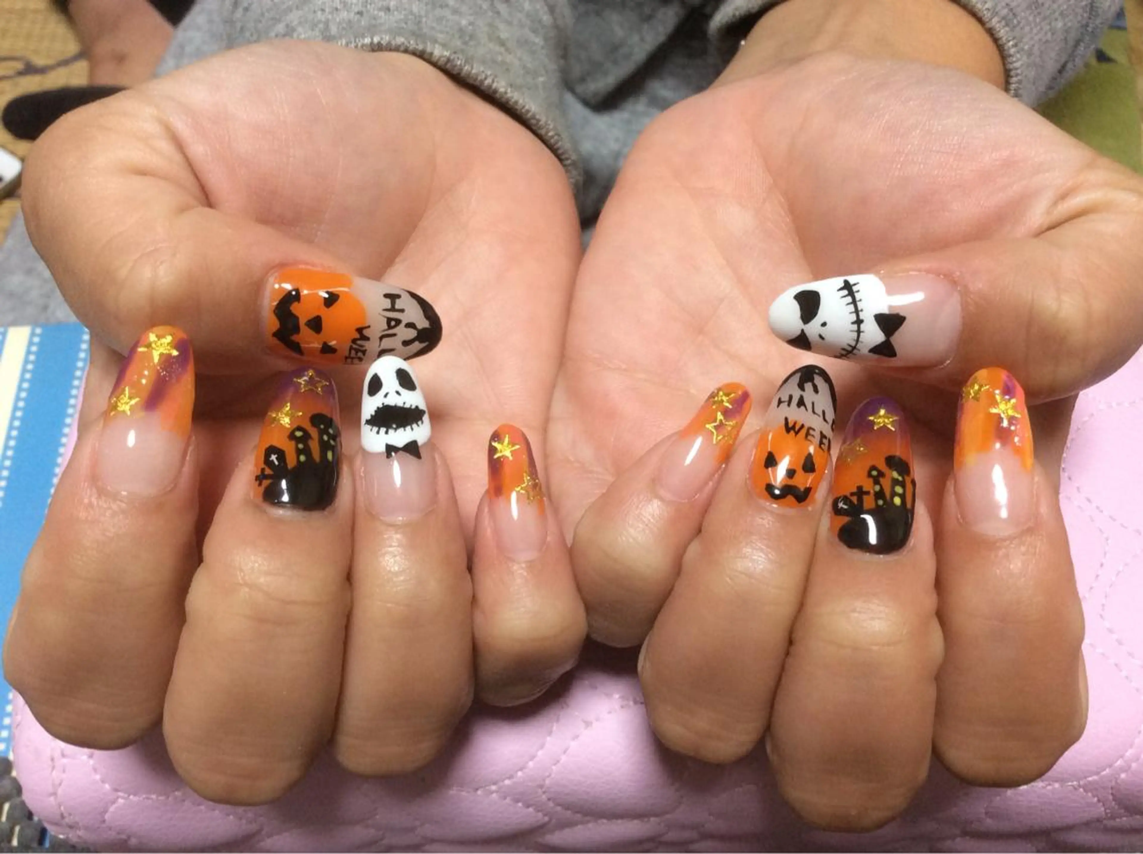 ネイル ハロウィン フラワー ムーンのネイルデザイン