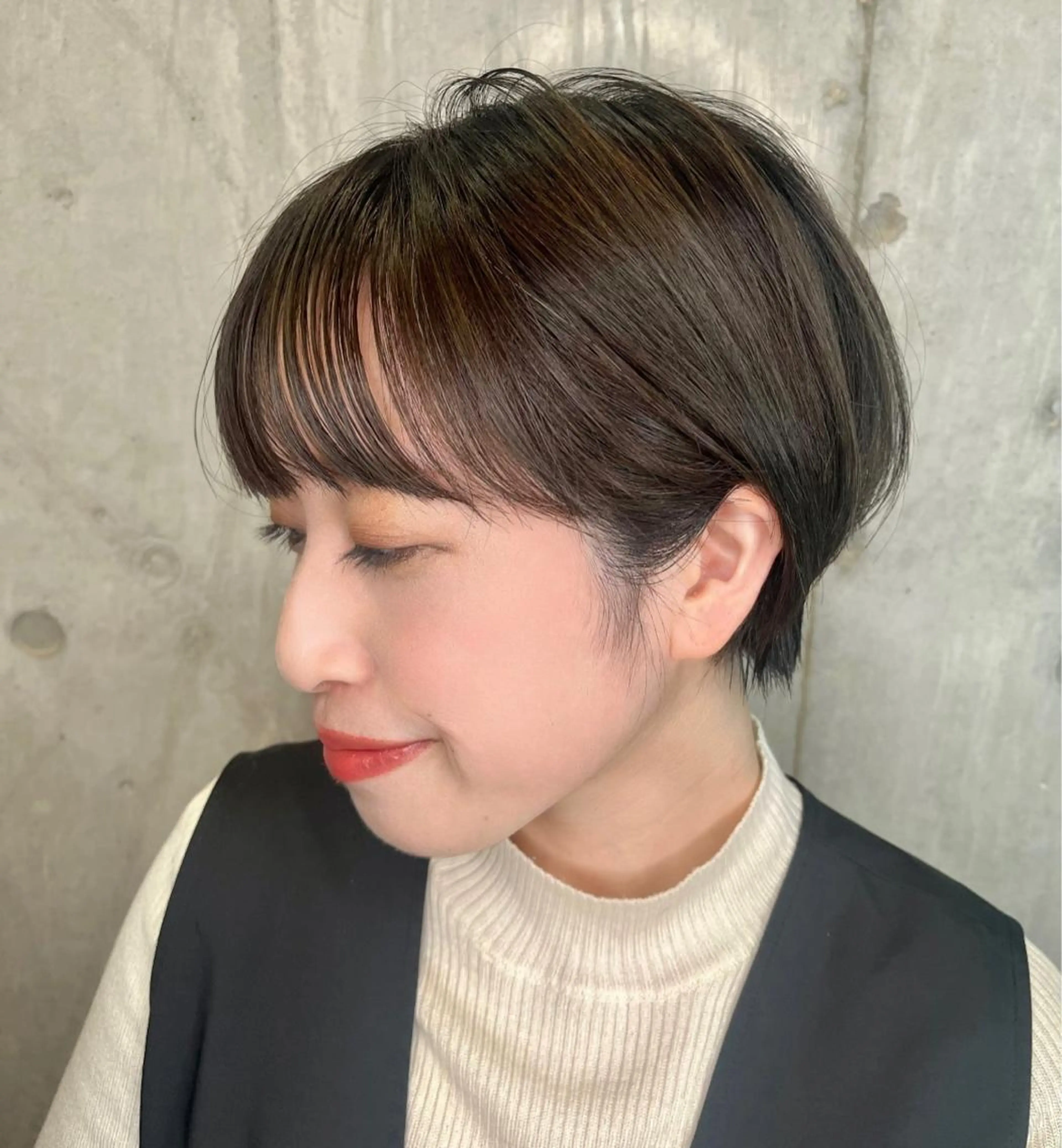 ショート カラー カット ヘアカラー direction所属・派手髪デザインカラー ヒロカのヘアスタイル