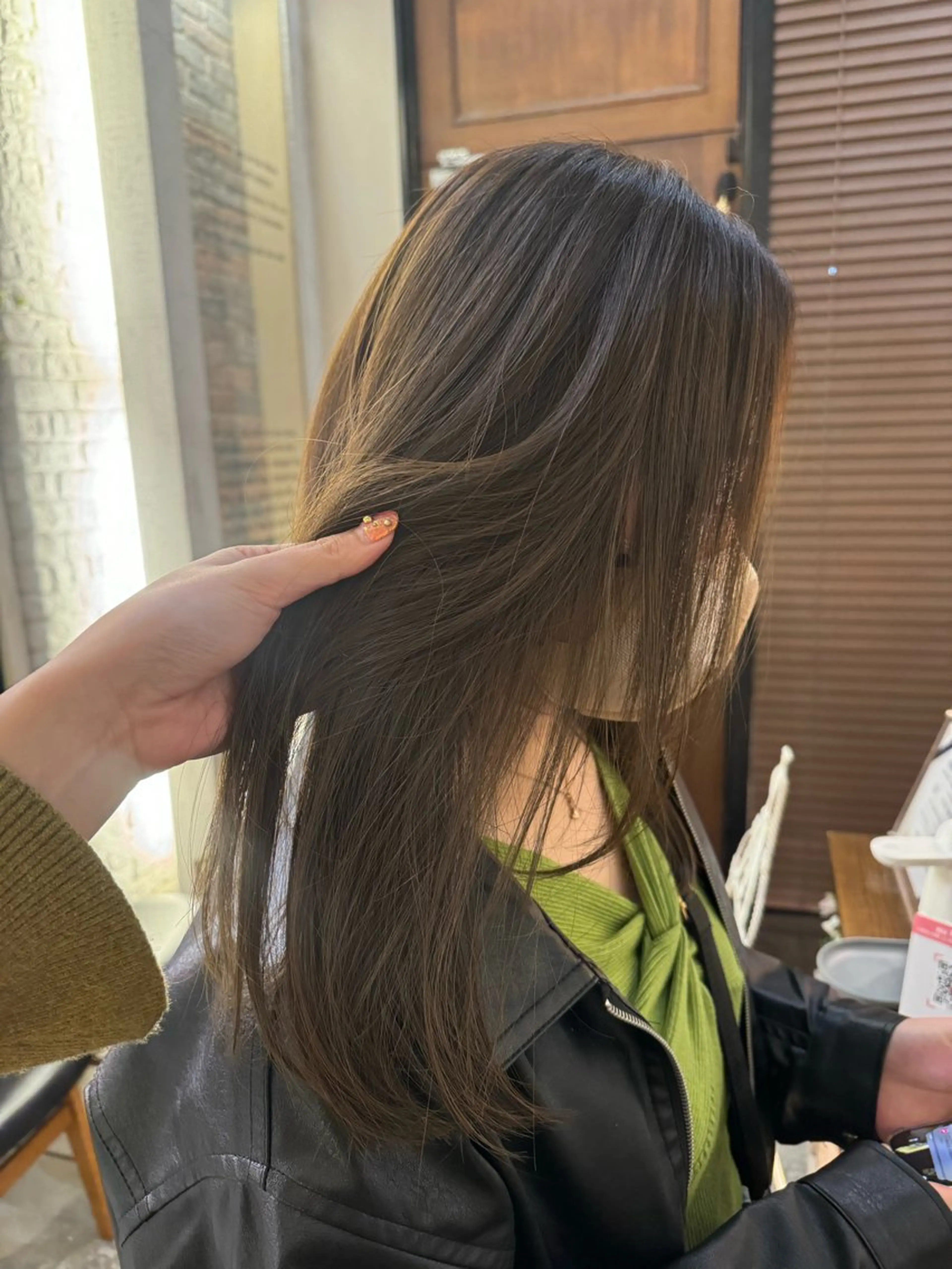 カラー ベージュカラー オリーブベージュ 能隅あいかFLEAR 口コミ⭐️5.0⭐️のヘアスタイル