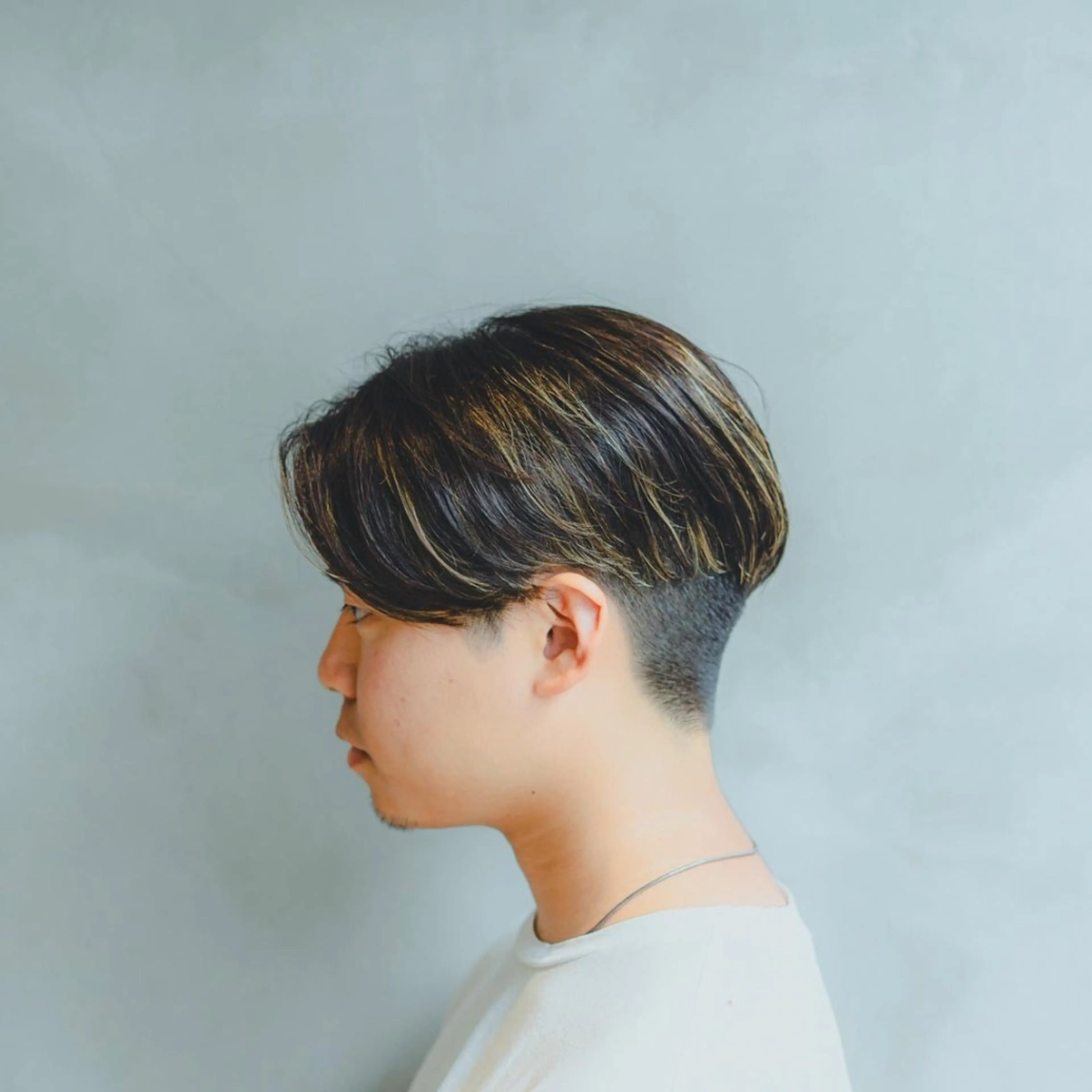 ショート カラー メンズ 宇野 佑馬のヘアスタイル