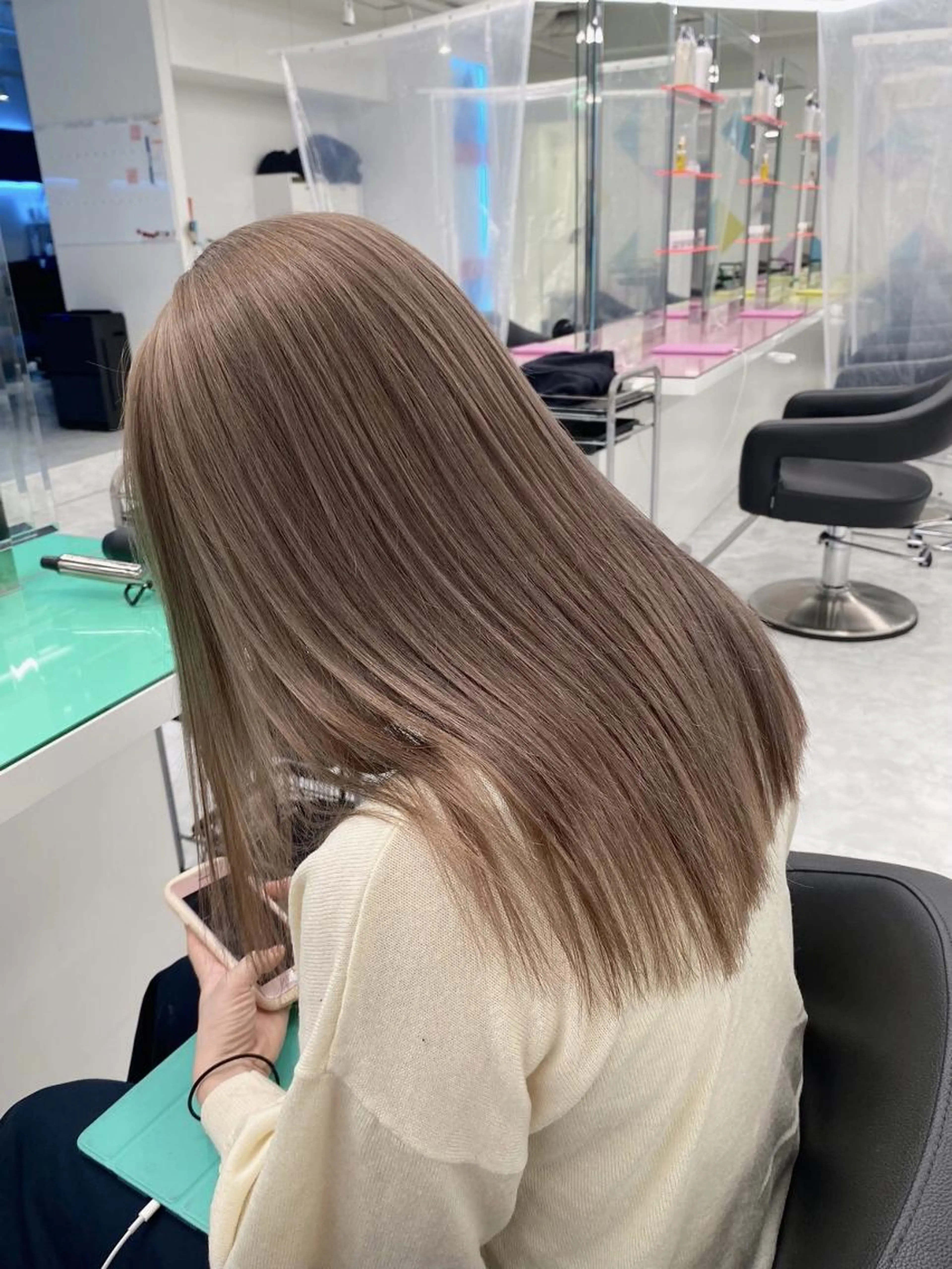 【ハイトーンにするなら!👱🏻♀️🪞💞】ブリーチありダブルカラー+炭酸Spa+オリジナルトリートメントの写真